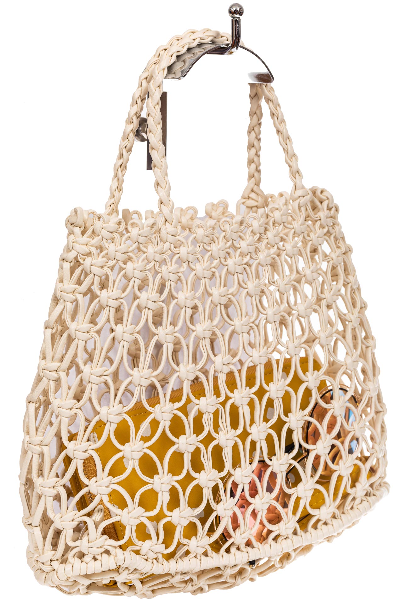 На фото 1 - Женская плетеная сумка-авоська из эко-кожи, цвет бежево-молочный