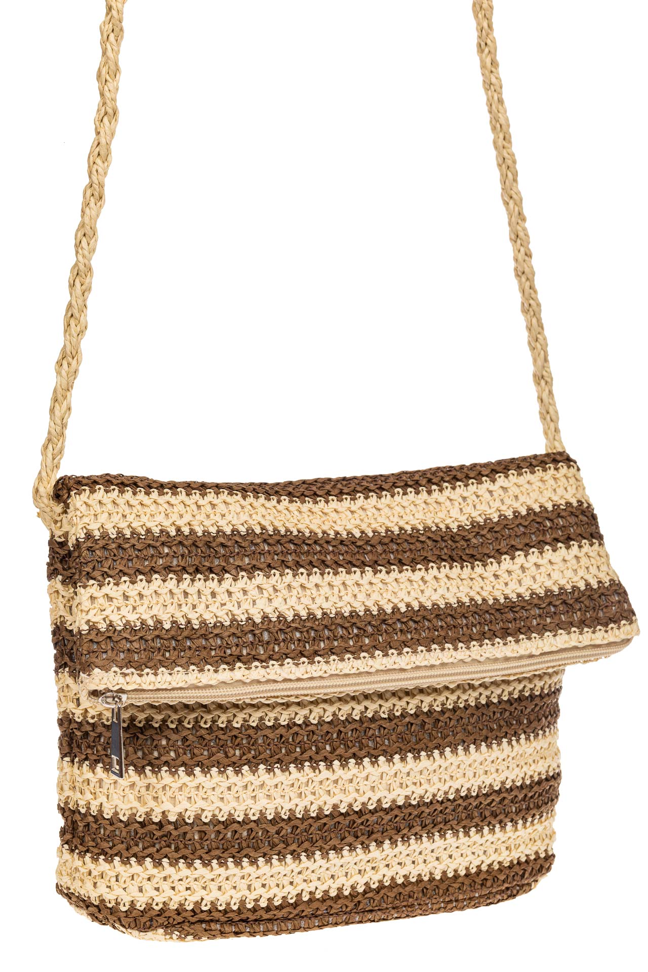 На фото 1 - Женская сумка конверт из соломы, цвет песочный в полоску