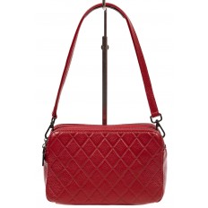На фото 2 - Женская стёганая сумка из кожи, цвет бордовый