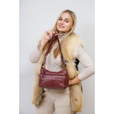 На фото 2 -  Женская классическая сумка из искусственной кожи, цвет бордо