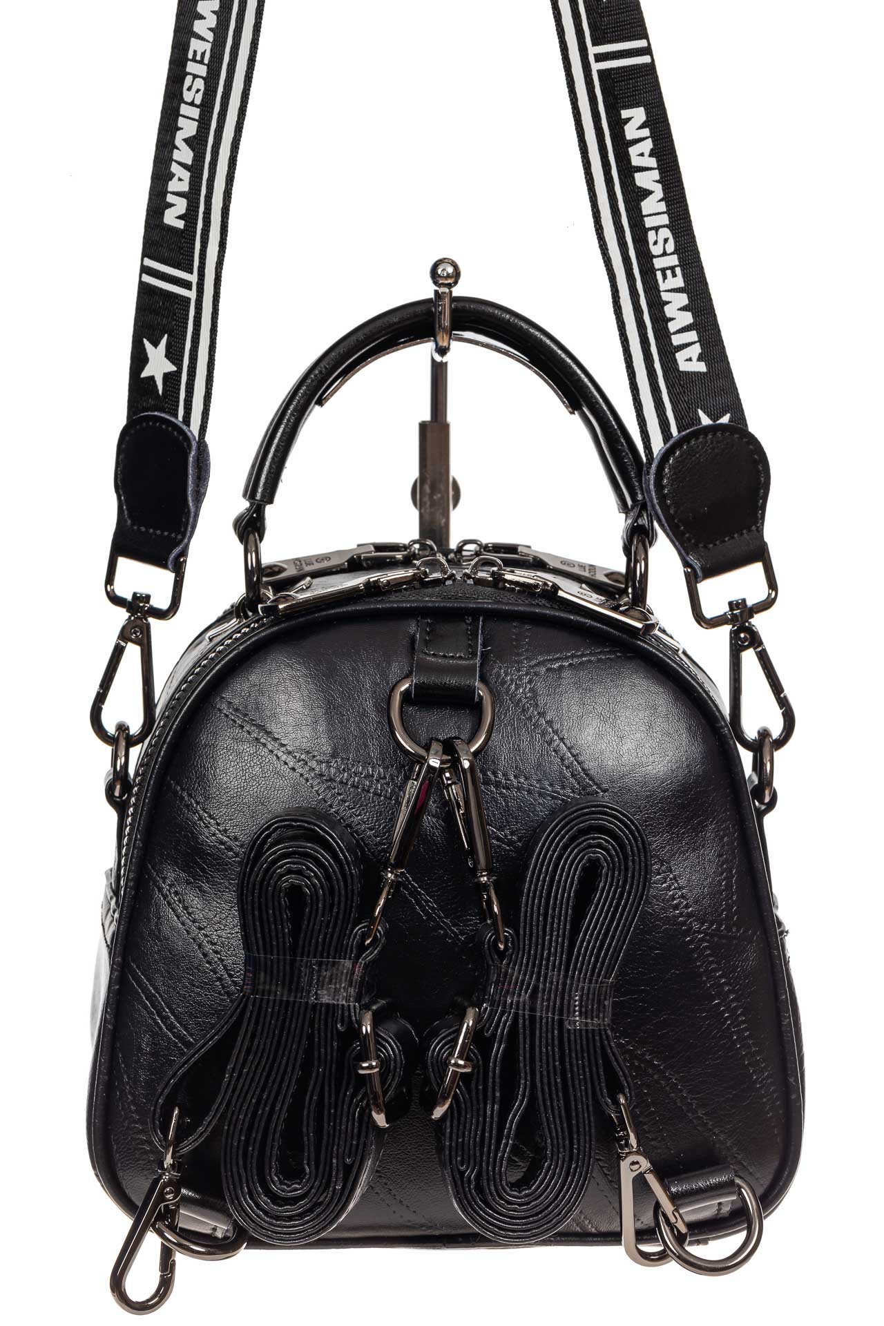 На фото 3 - Молодёжная сумка-рюкзак из искусственной кожи, цвет чёрный