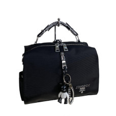 На фото 1 - Женская сумка-рюкзак из текстиля, цвет  черный