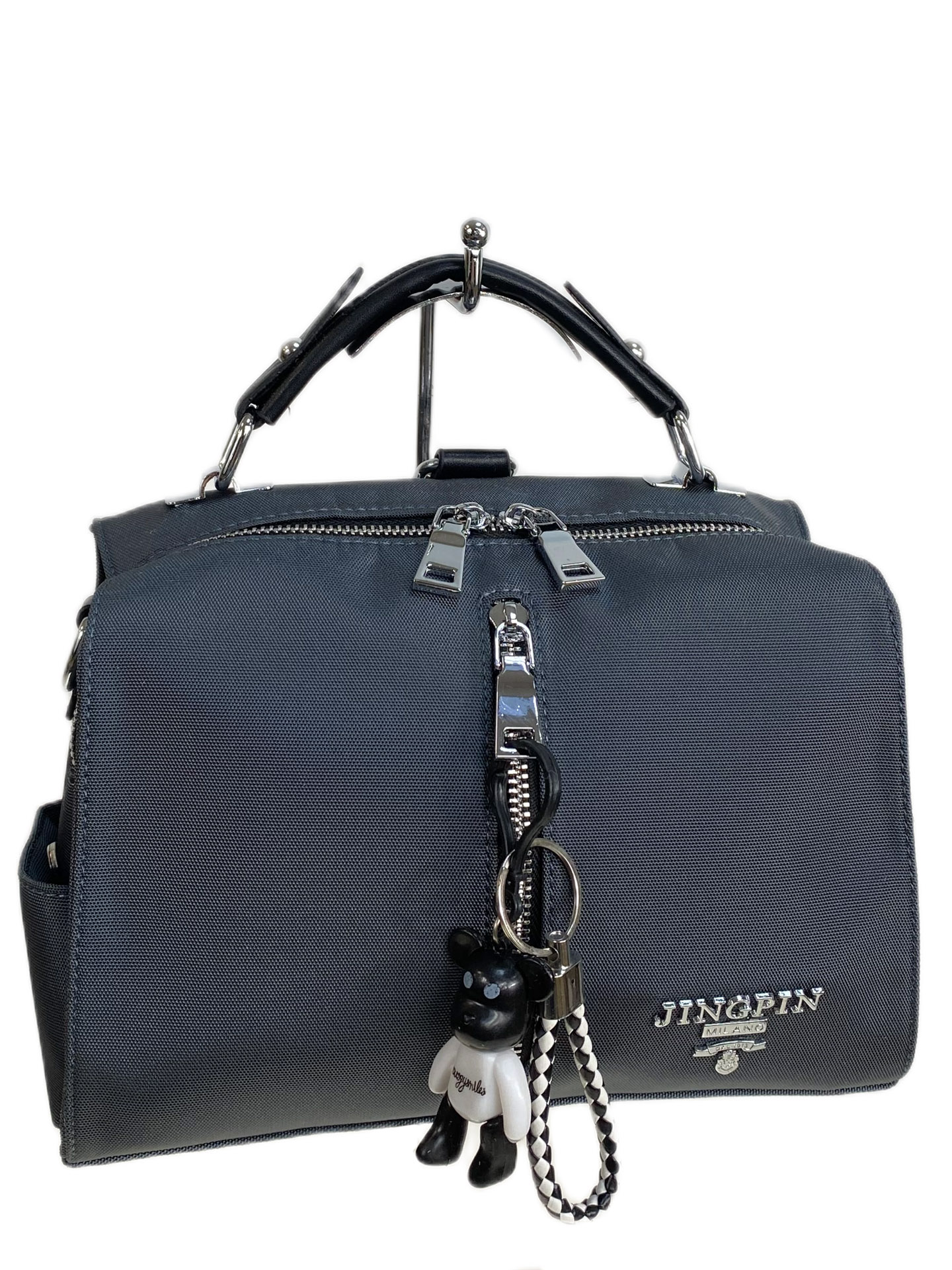 На фото 1 - Женская сумка-рюкзак из текстиля, цвет серый