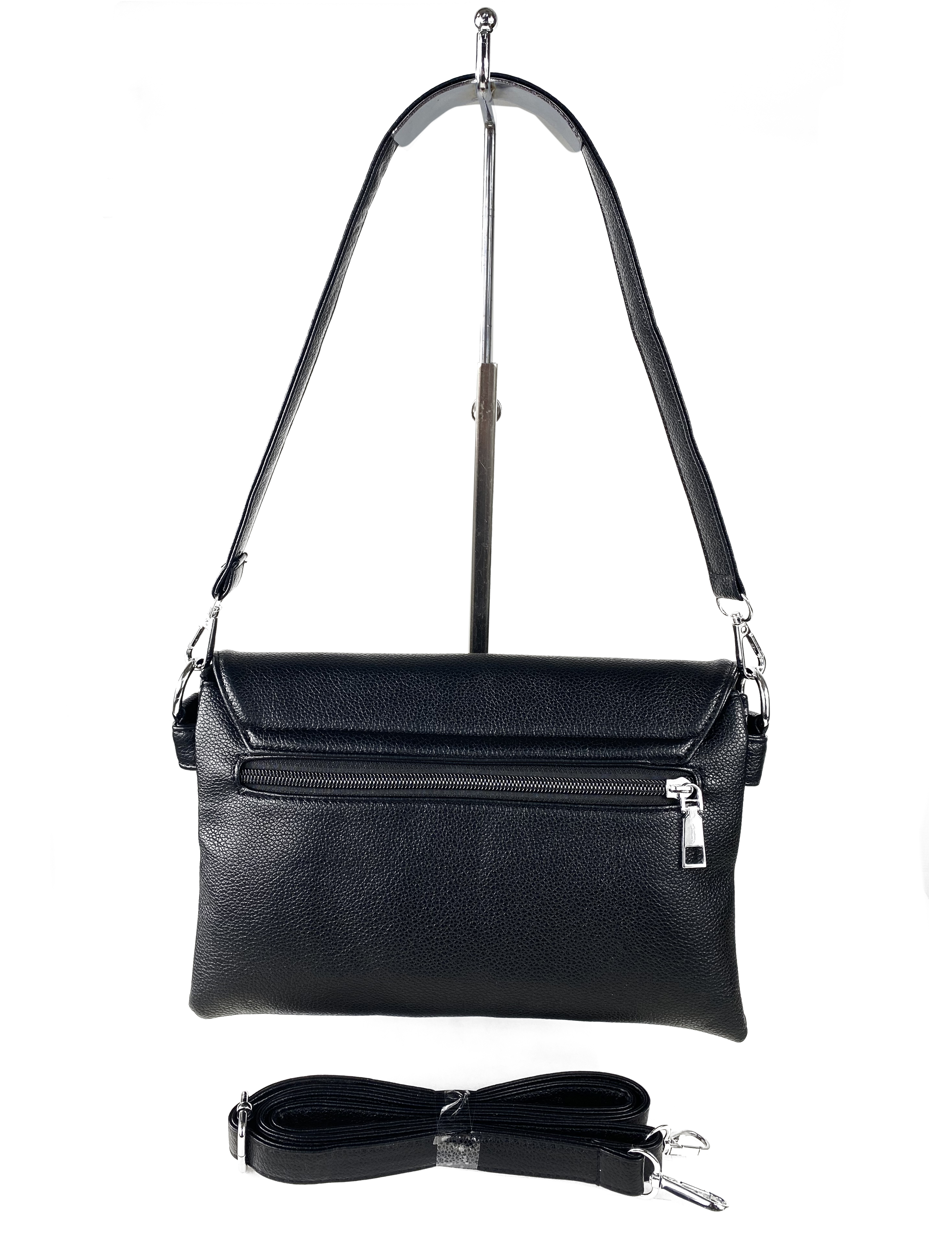 На фото 3 - Женская сумка-клатч  из мягкой  искусственной кожи,цвет черный