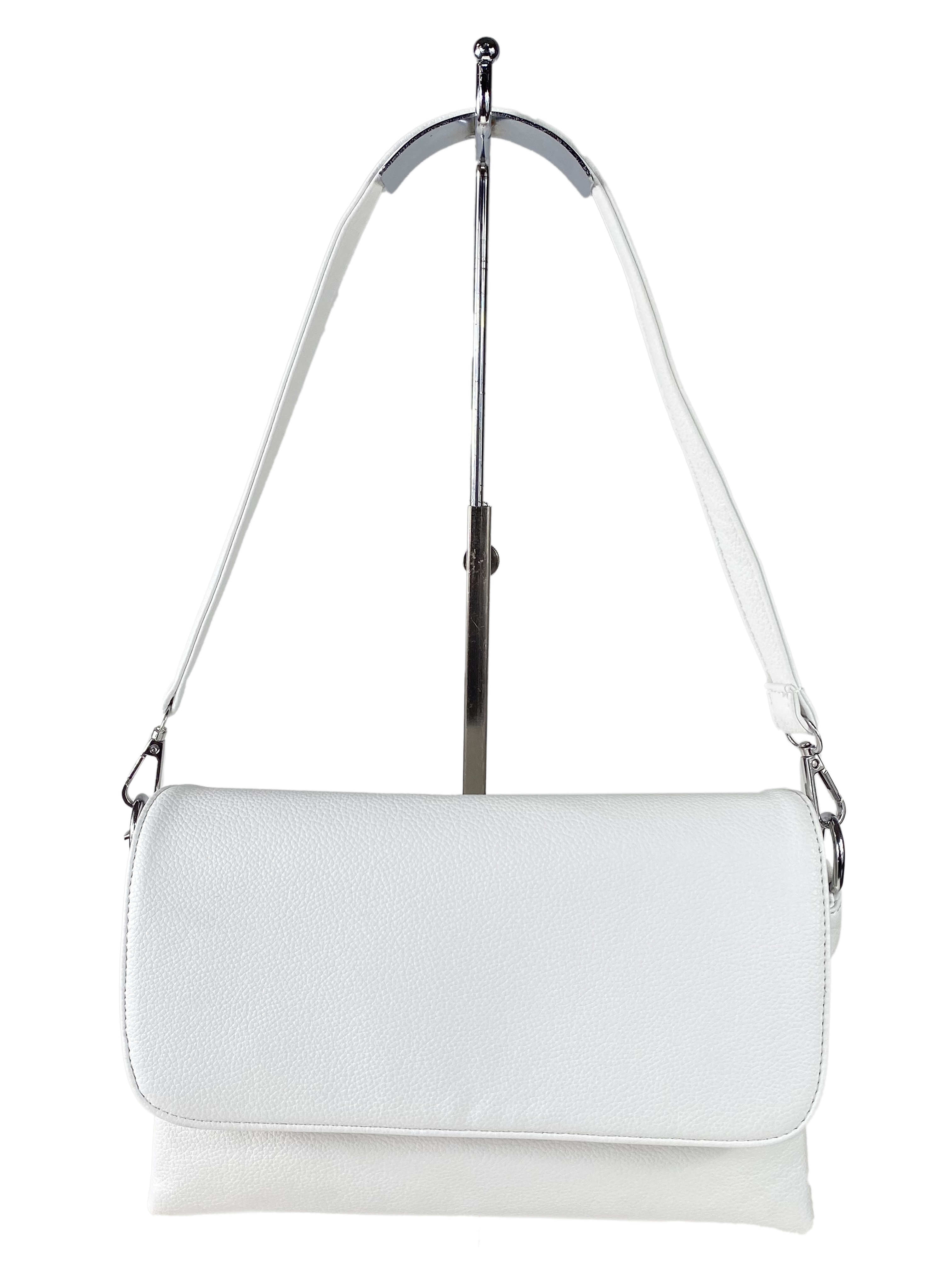 На фото 2 - Женская сумка-клатч  из мягкой  искусственной кожи,цвет белый