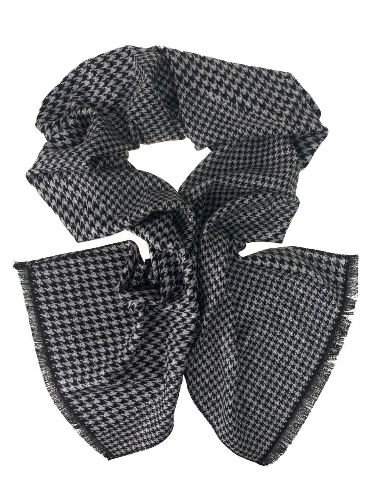На фото 1 - Мужской шарф из шерсти с геометрическим орнаментом