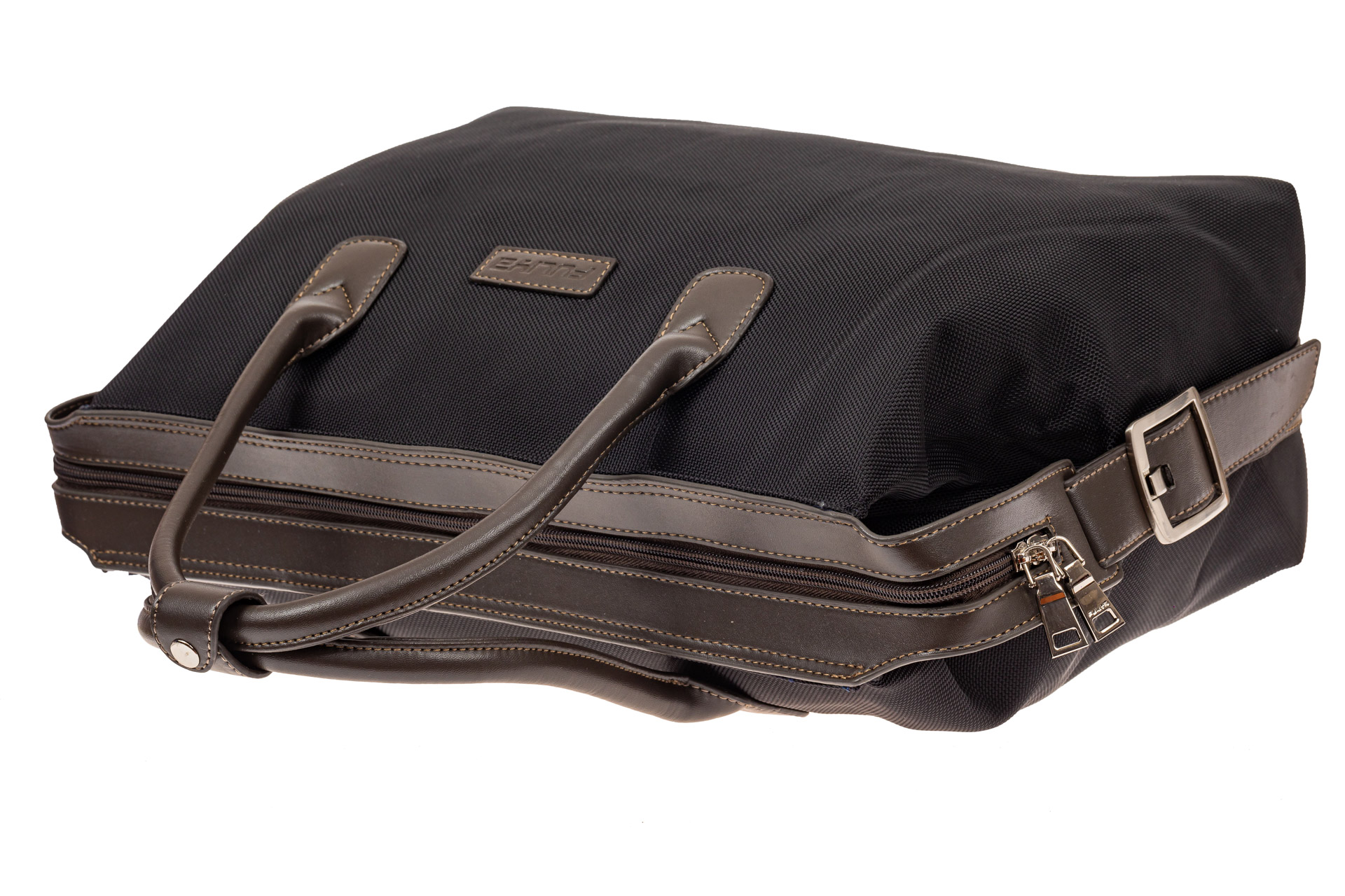 На фото 4 - Багажная сумка саквояж из плотной ткани, цвет черный
