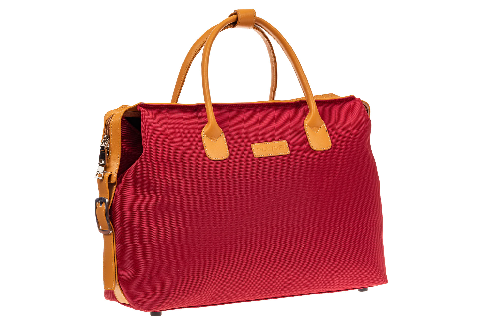 На фото 1 - Багажная сумка саквояж из плотной ткани, цвет красный