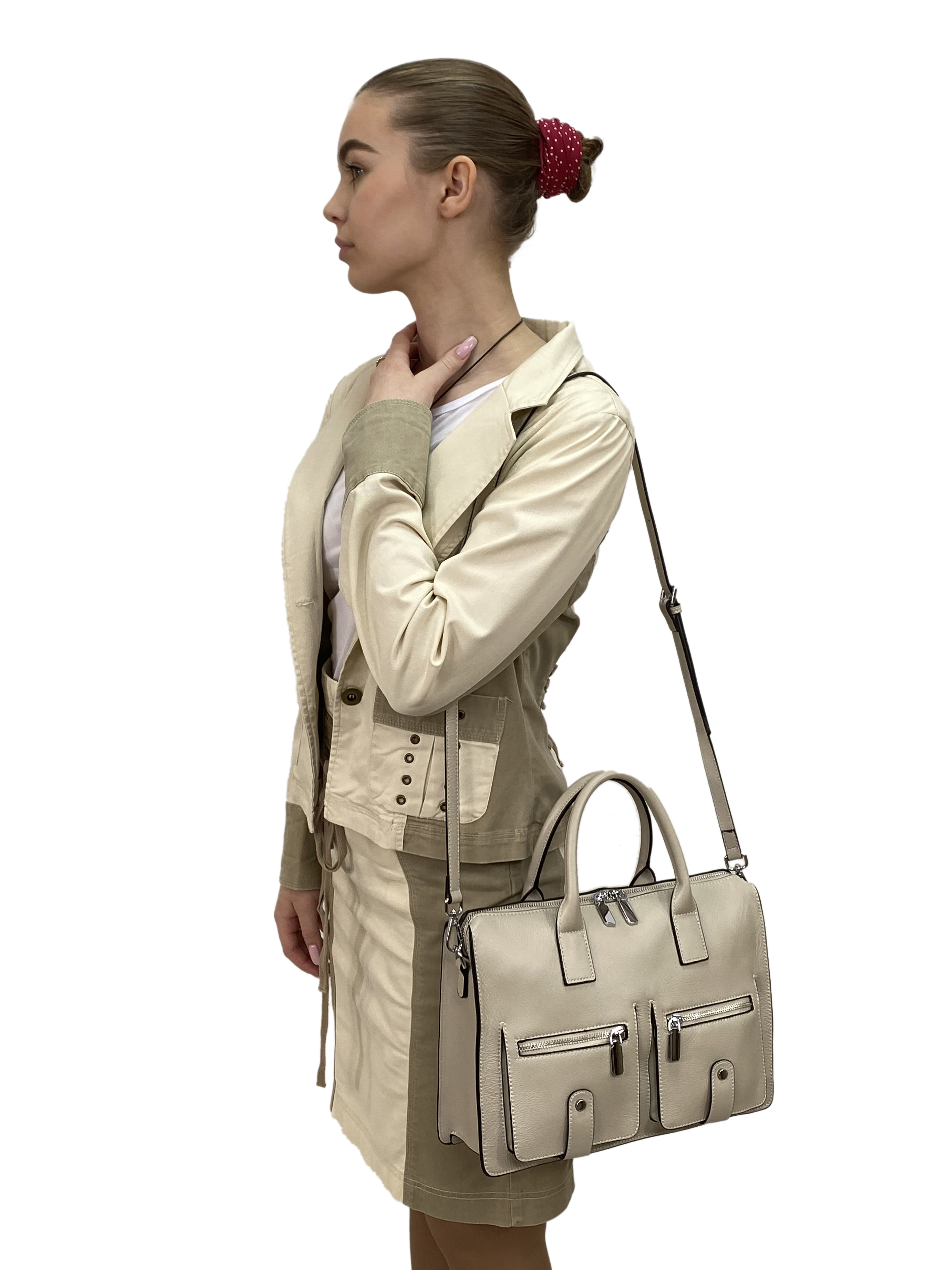 На фото 1 - Кожаная женская сумка-портфель, цвет  светло бежевый