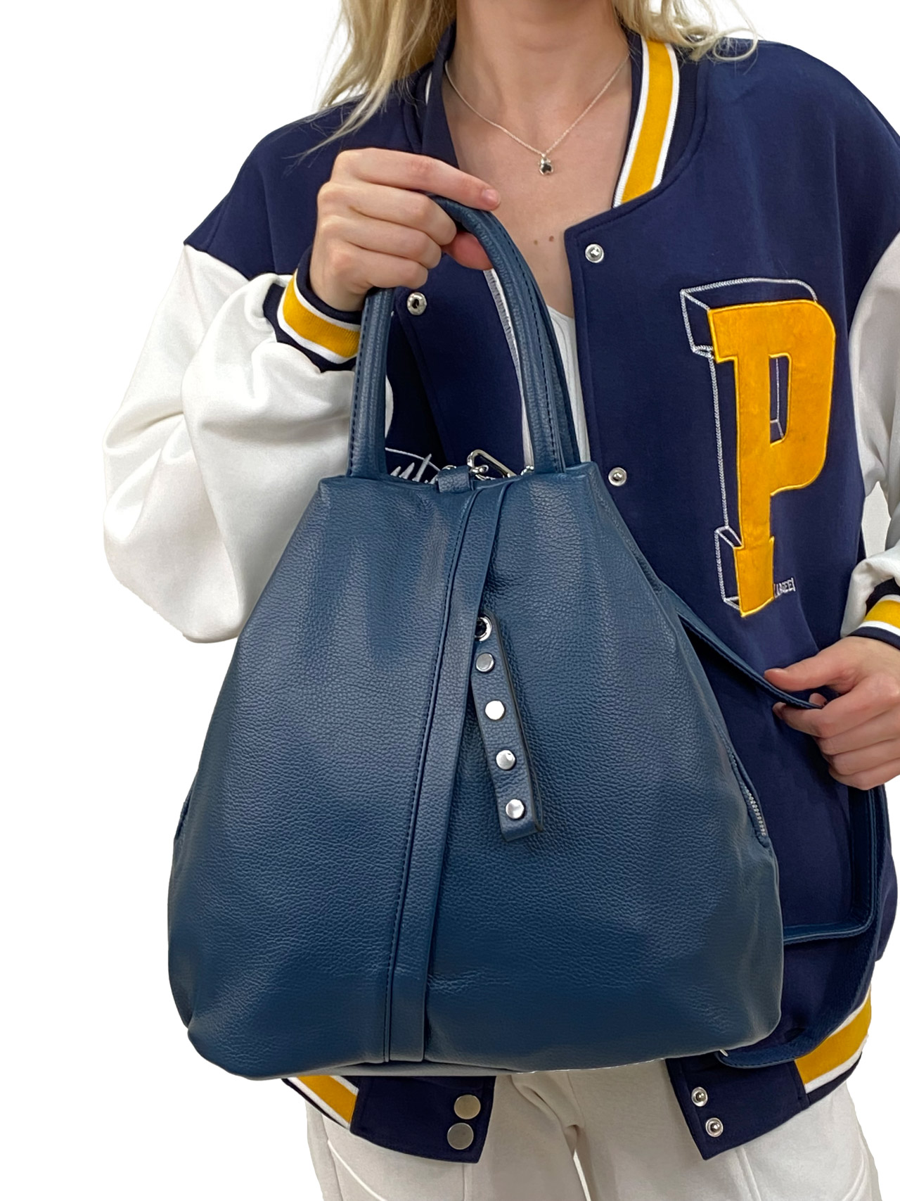 На фото 1 - Женская сумка- рюкзак из искусственной кожи, цвет бирюза