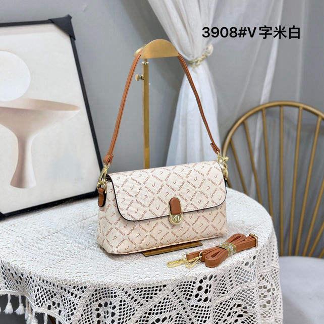 На фото 1 - Женская сумка из искусственной кожи мультицвет