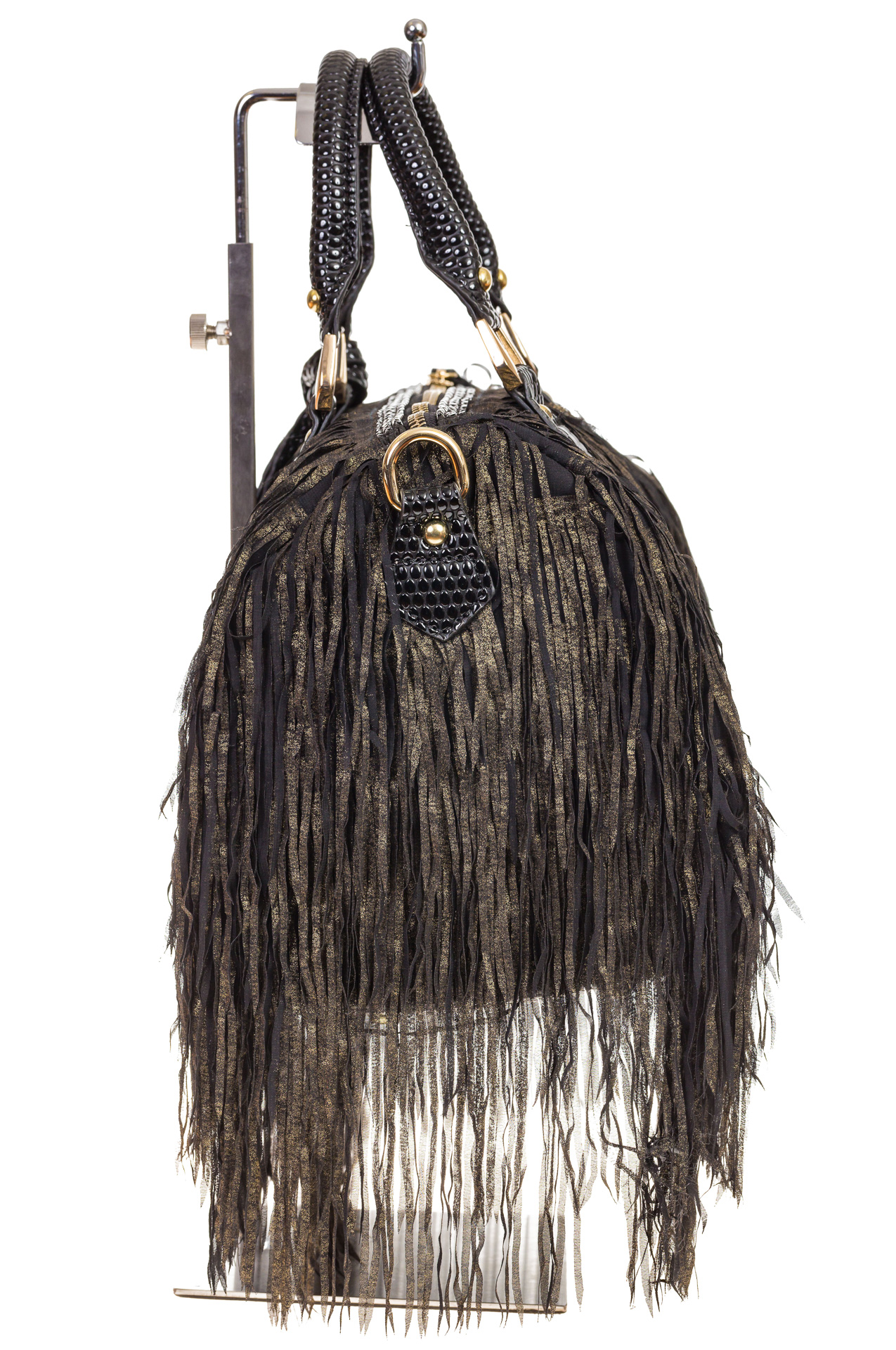 На фото 4 - Женская сумка с бахромой, цвет темная бронза