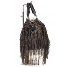 На фото 4 - Женская сумка с бахромой, цвет темная бронза