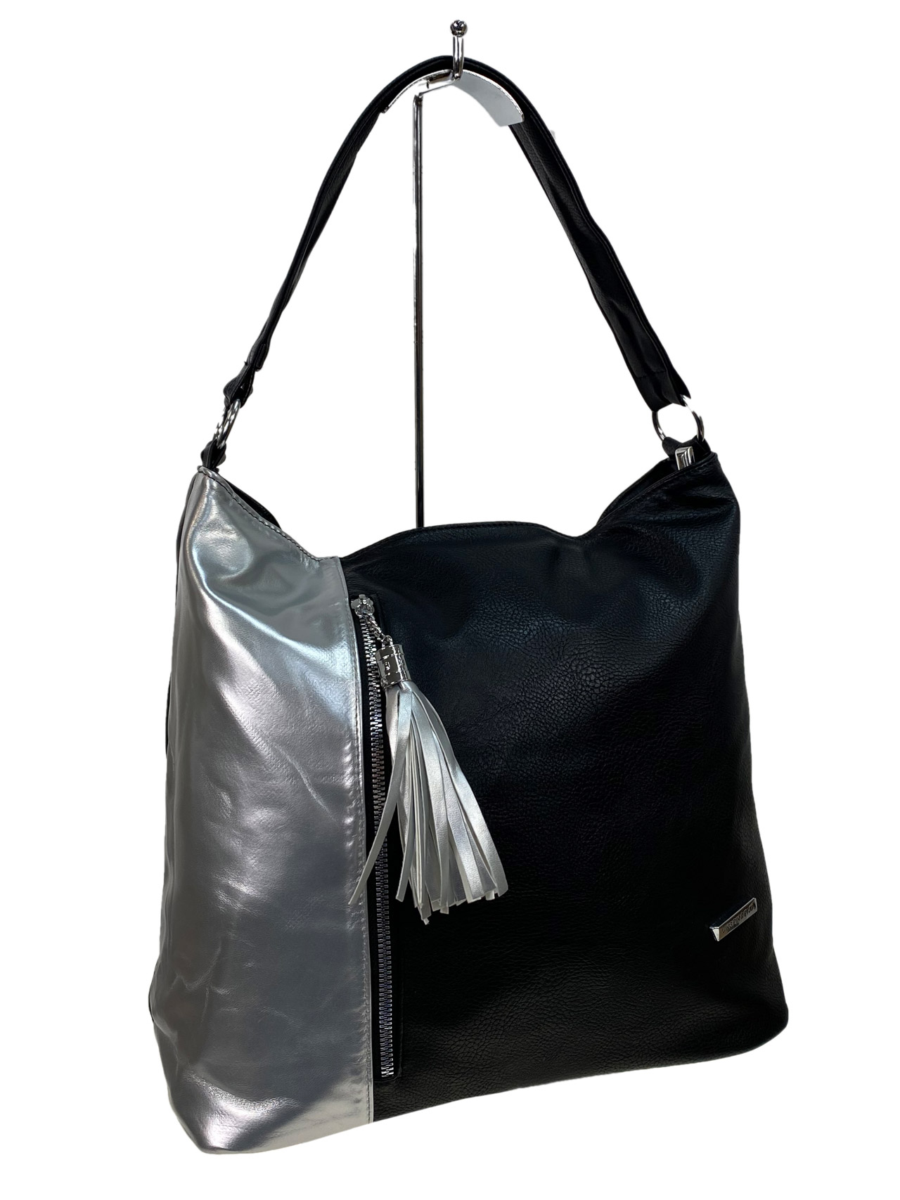 На фото 1 - Стильная женская сумка из искусственной кожи, мультицвет