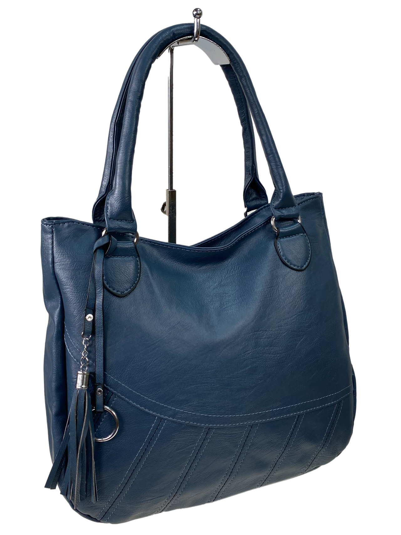 На фото 1 - Женская сумка  из искусственной кожи, цвет серо-голубой