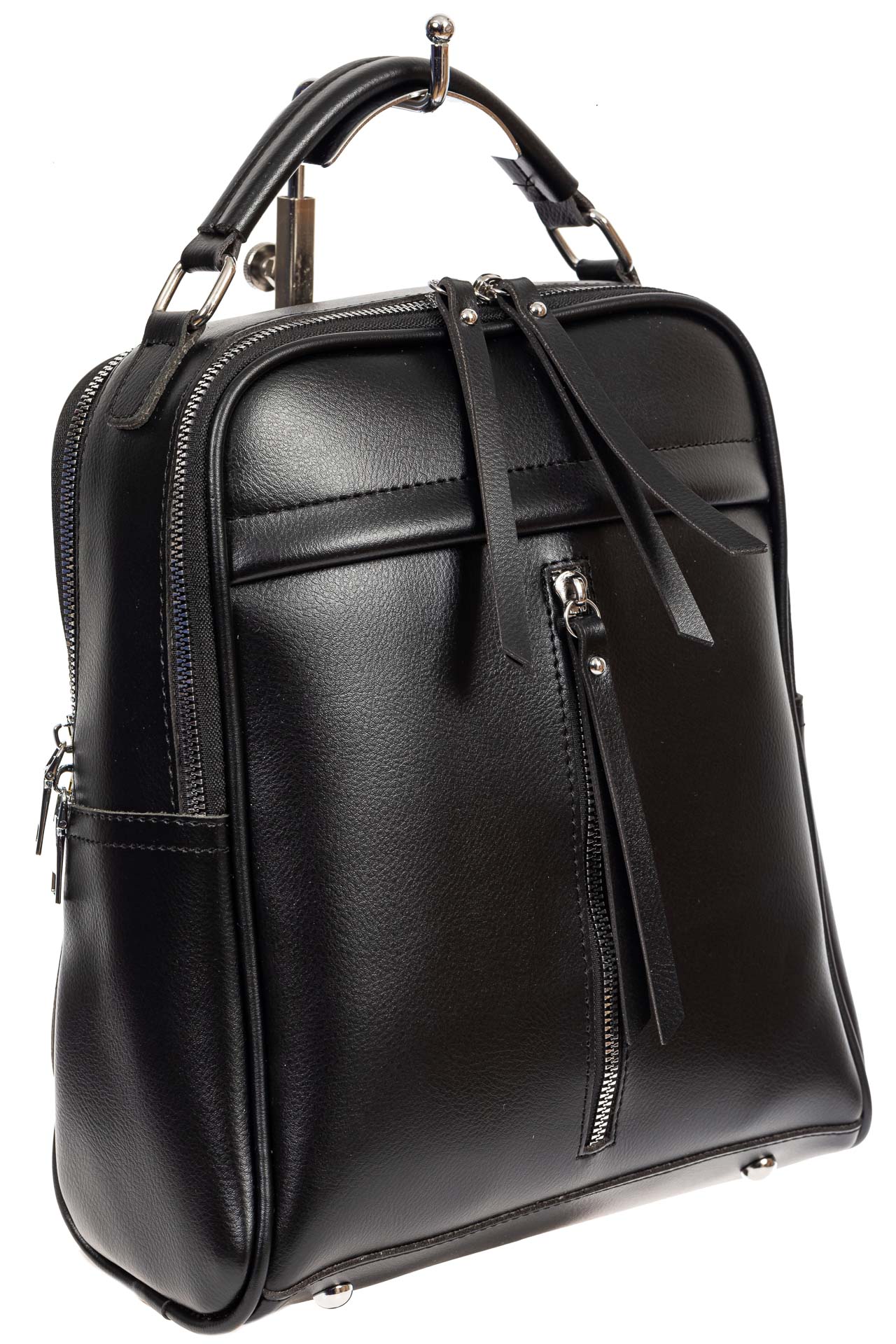 На фото 1 - Женский рюкзак из искусственной кожи, цвет чёрный