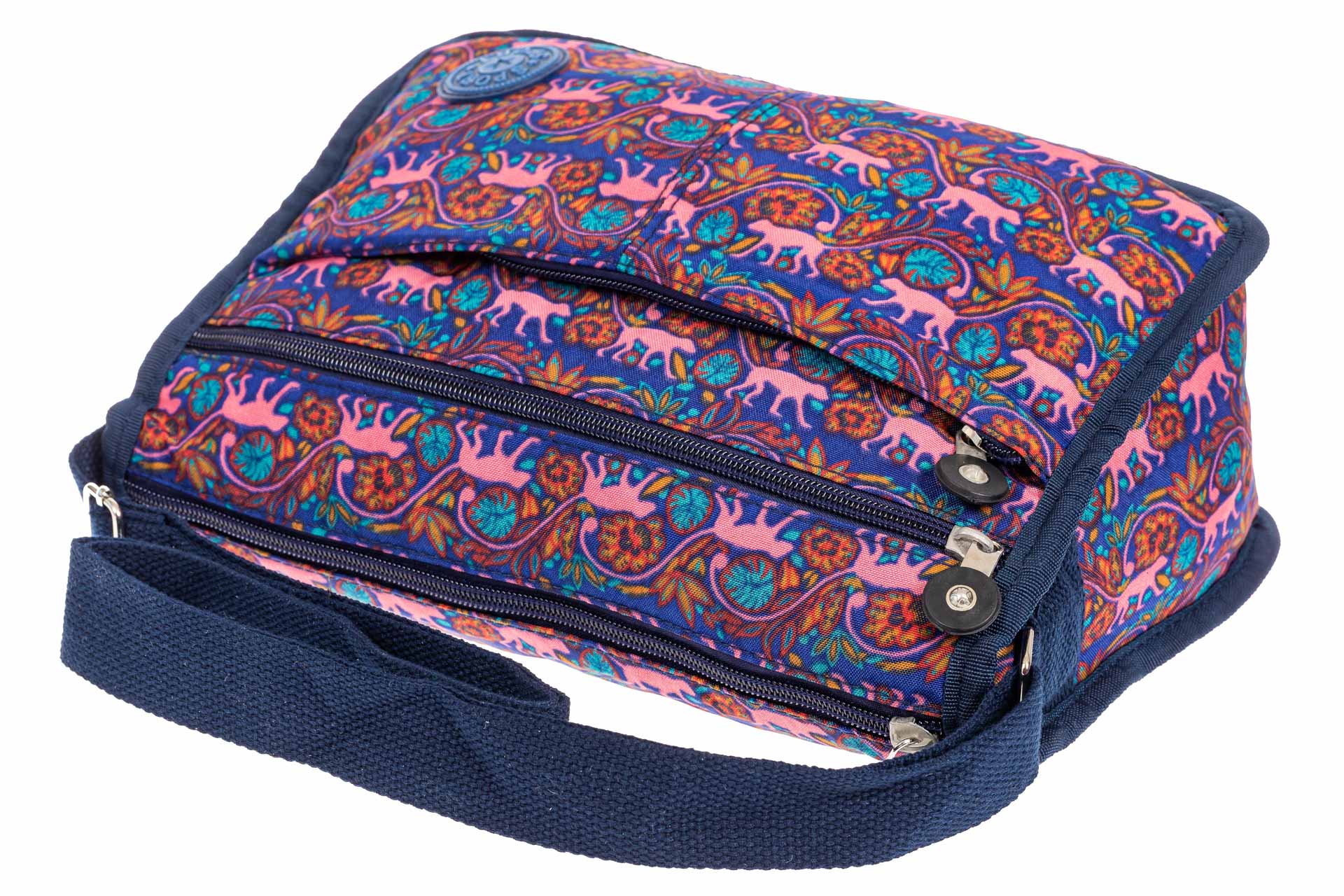 На фото 4 - Женская тканевая сумка кросс-боди с принтом, цвет комбинированный