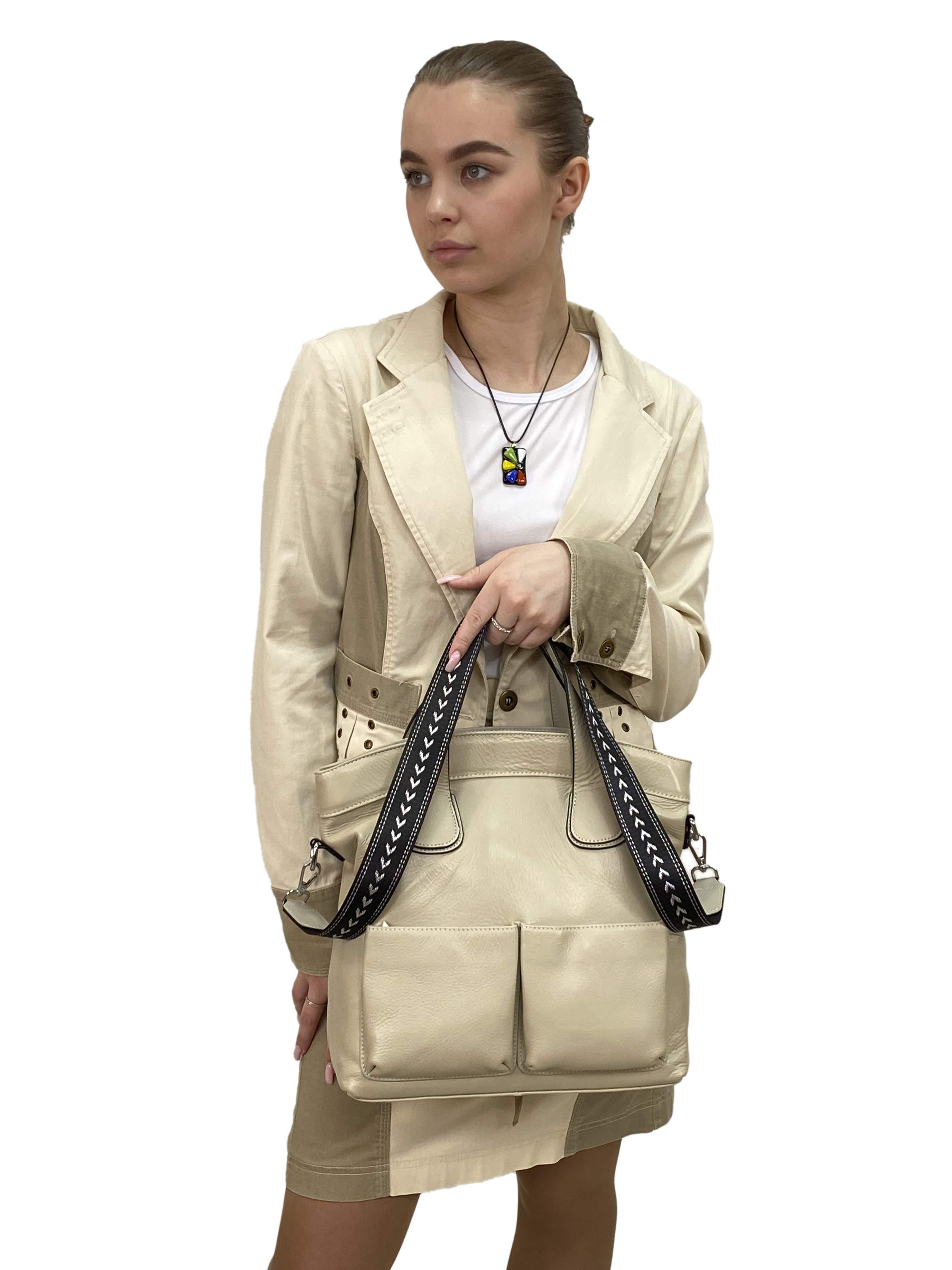 На фото 2 - Женская сумка тоут из натуральной кожи, цвет светло бежевый