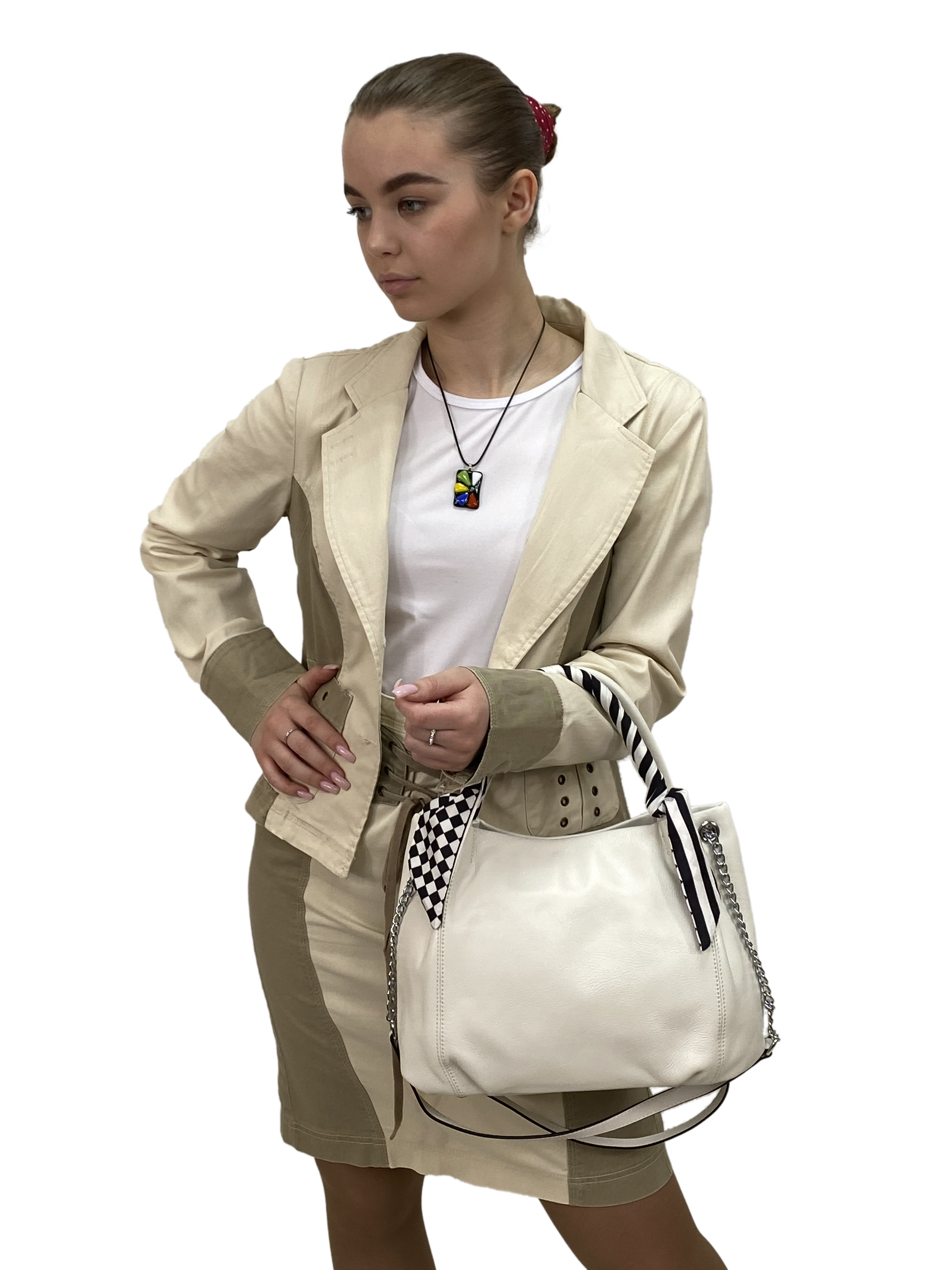 На фото 2 - Женская сумка из натуральной кожи, цвет белый
