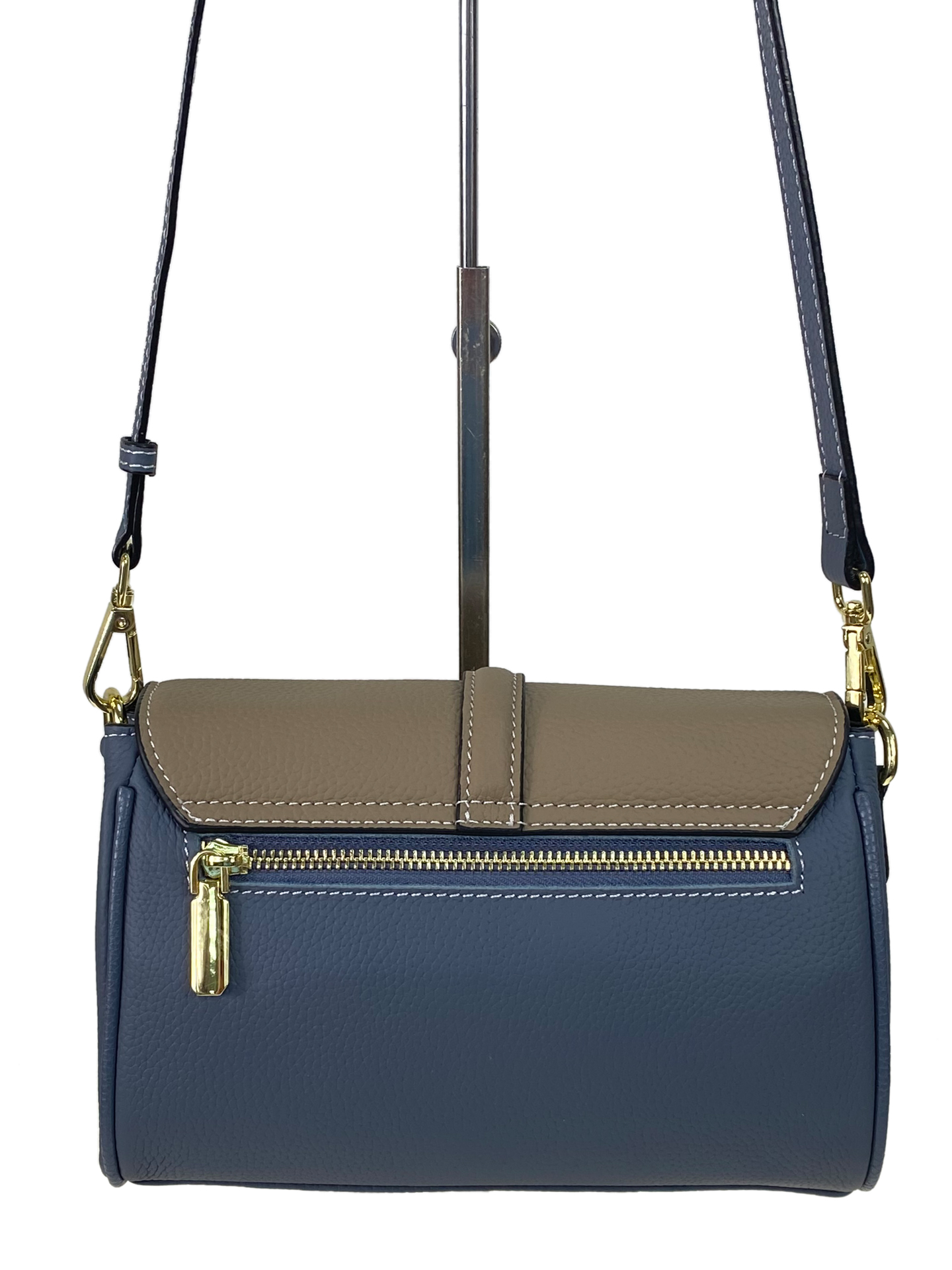 На фото 2 -  Женская сумка из натуральной кожи, цвет синий