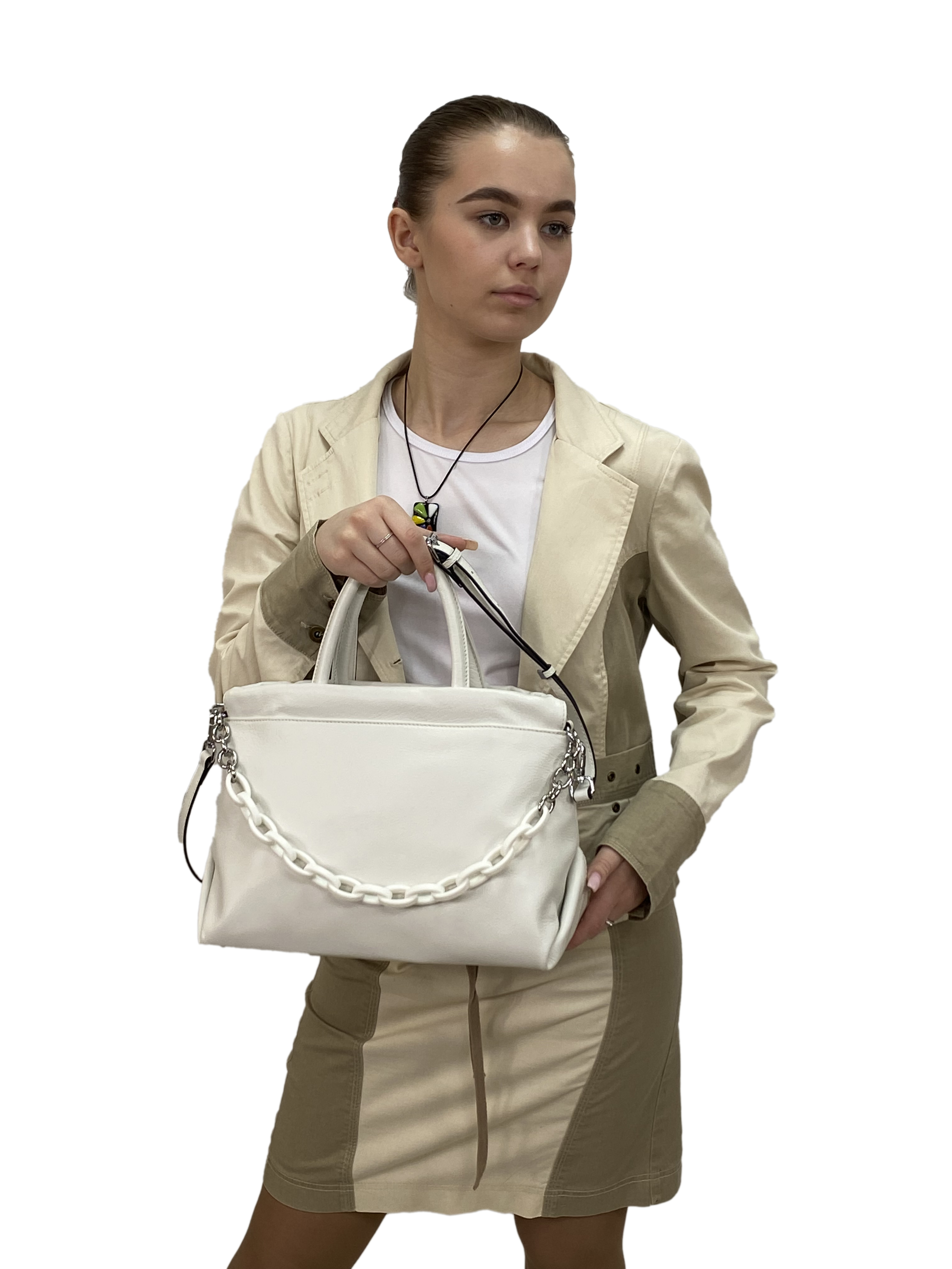 На фото 2 - Женская сумка из натуральной кожи, цвет  белый