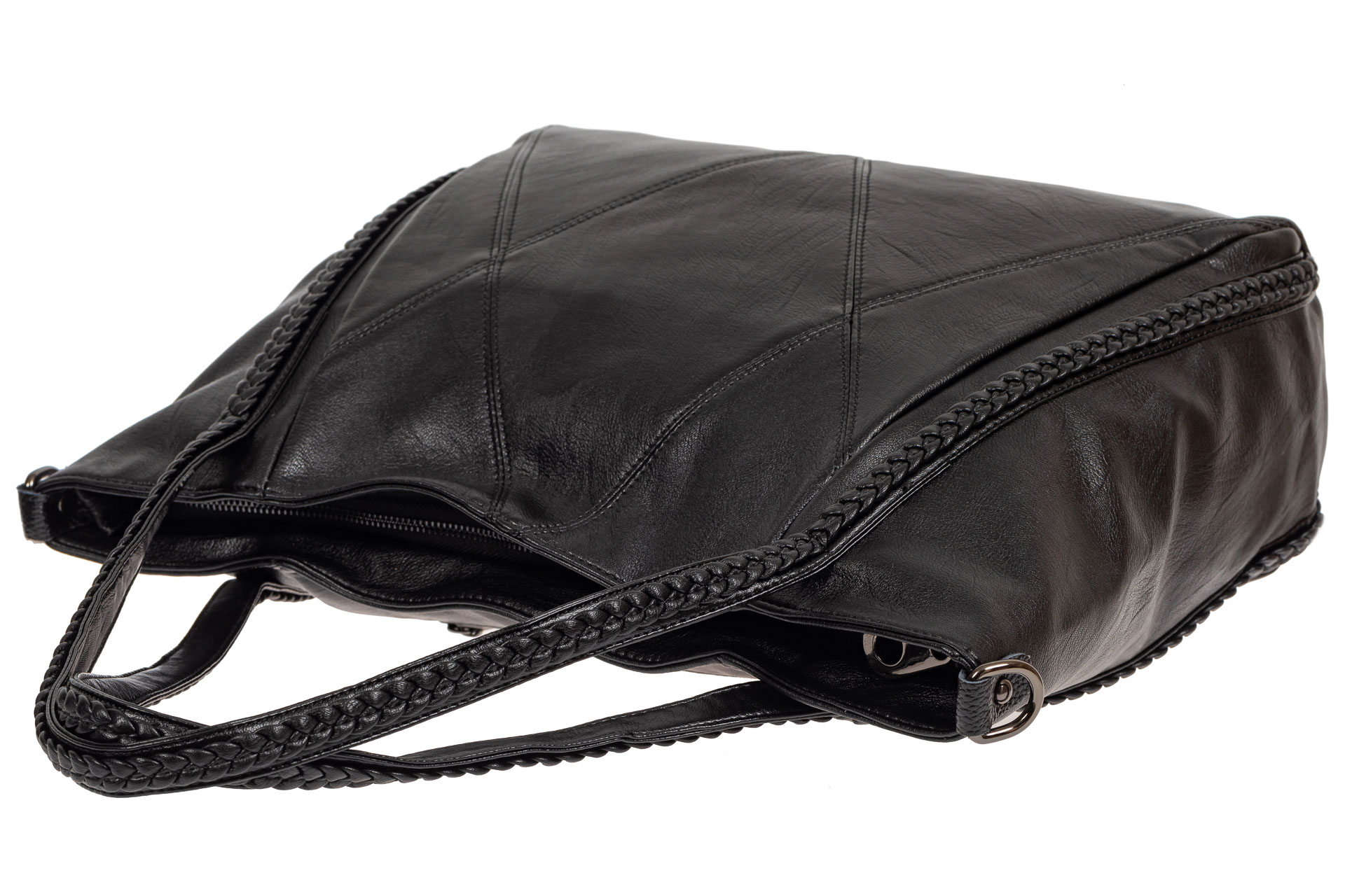 На фото 4 - Женская сумка из искусственной кожи с плетёными ручками, цвет чёрный