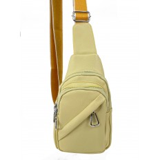 На фото 2 - Женская сумка-слинг из искусственной кожи, цвет желтый