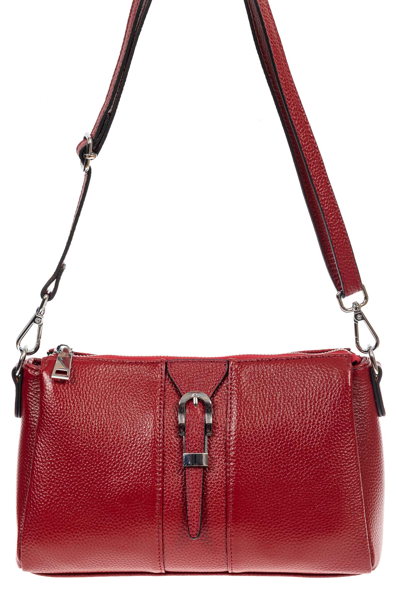 На фото 2 - Кожаная женская сумка с декоративной пряжкой, цвет бордовый