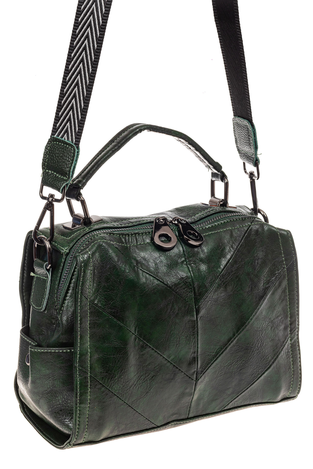 На фото 1 - Сумка - рюкзак женская из искусственной кожи, цвет зеленый