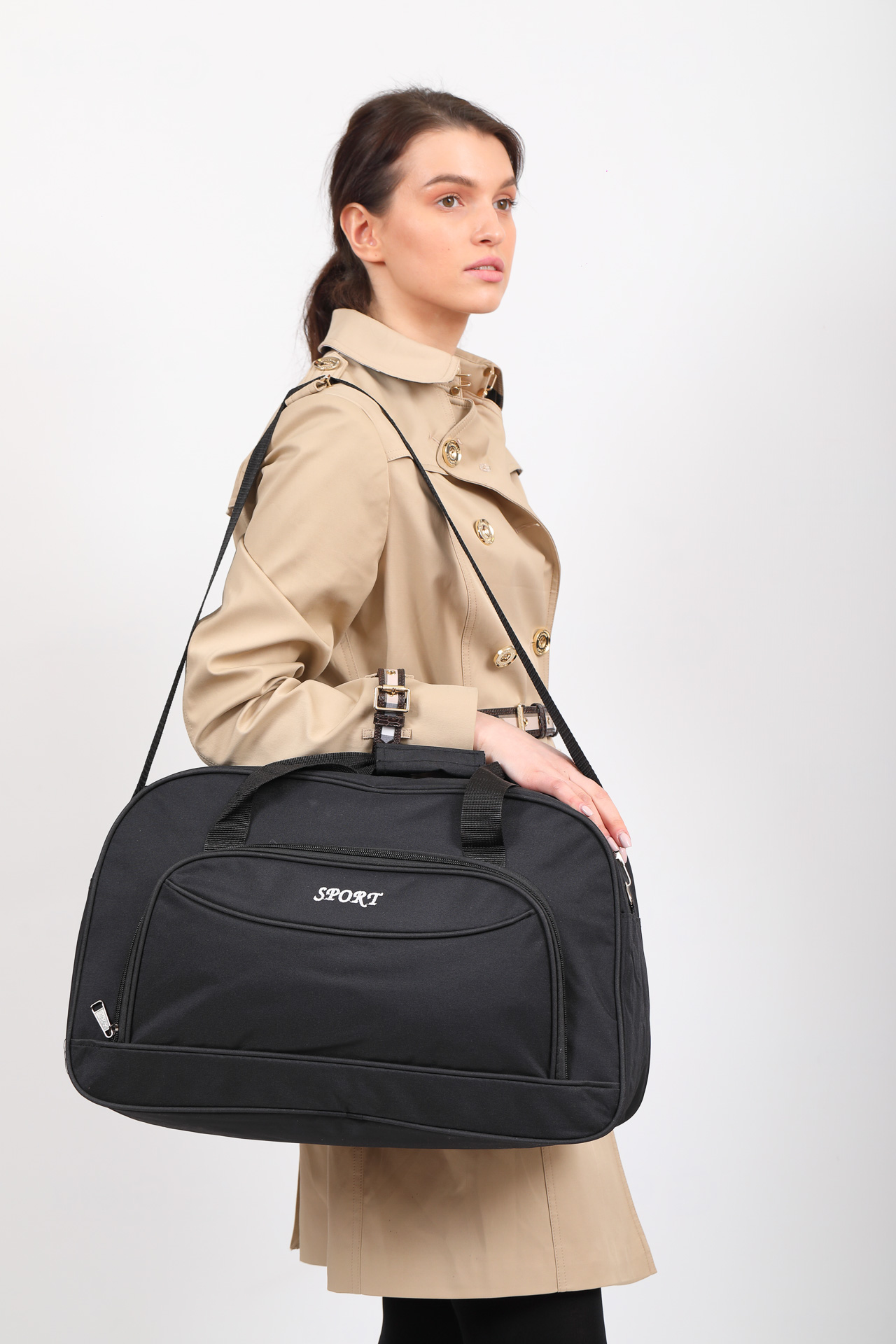 На фото 5 - Спортивная женская сумка из текстиля, цвет черный