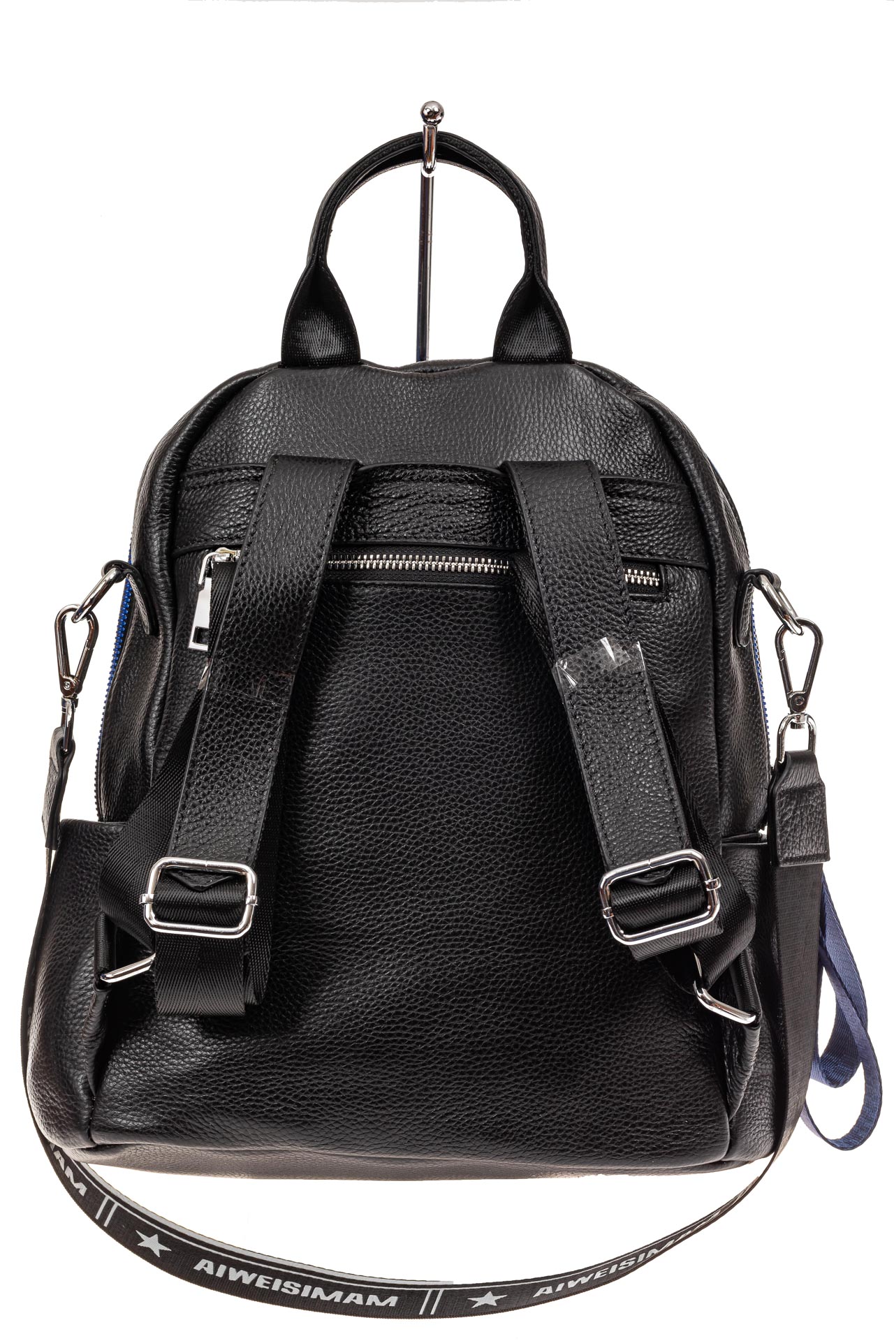 На фото 3 - Женский рюкзак из натуральной кожи, цвет черный