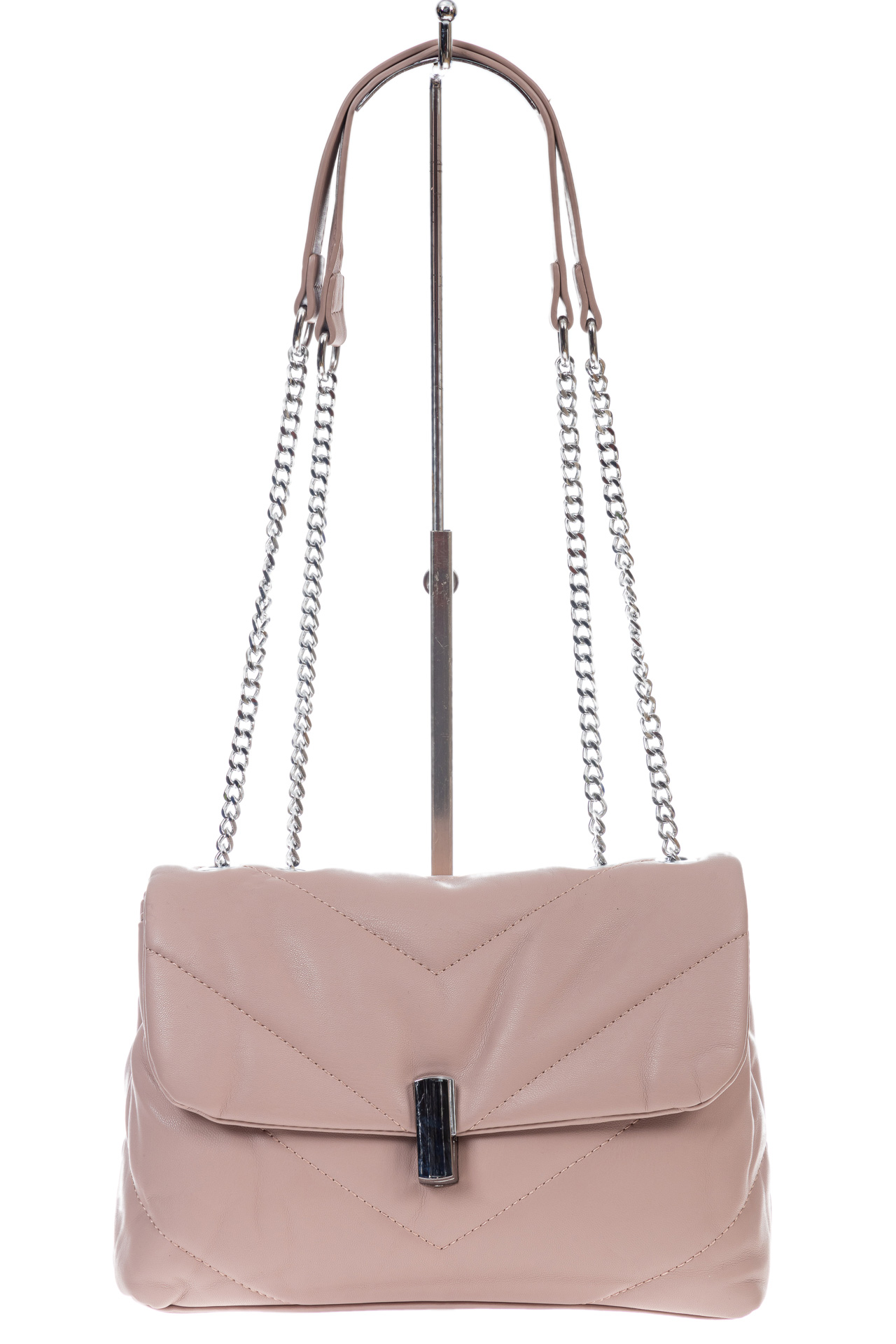 На фото 2 - Женская сумка стеганая с цепочкой из искусственной кожи, цвет пудра