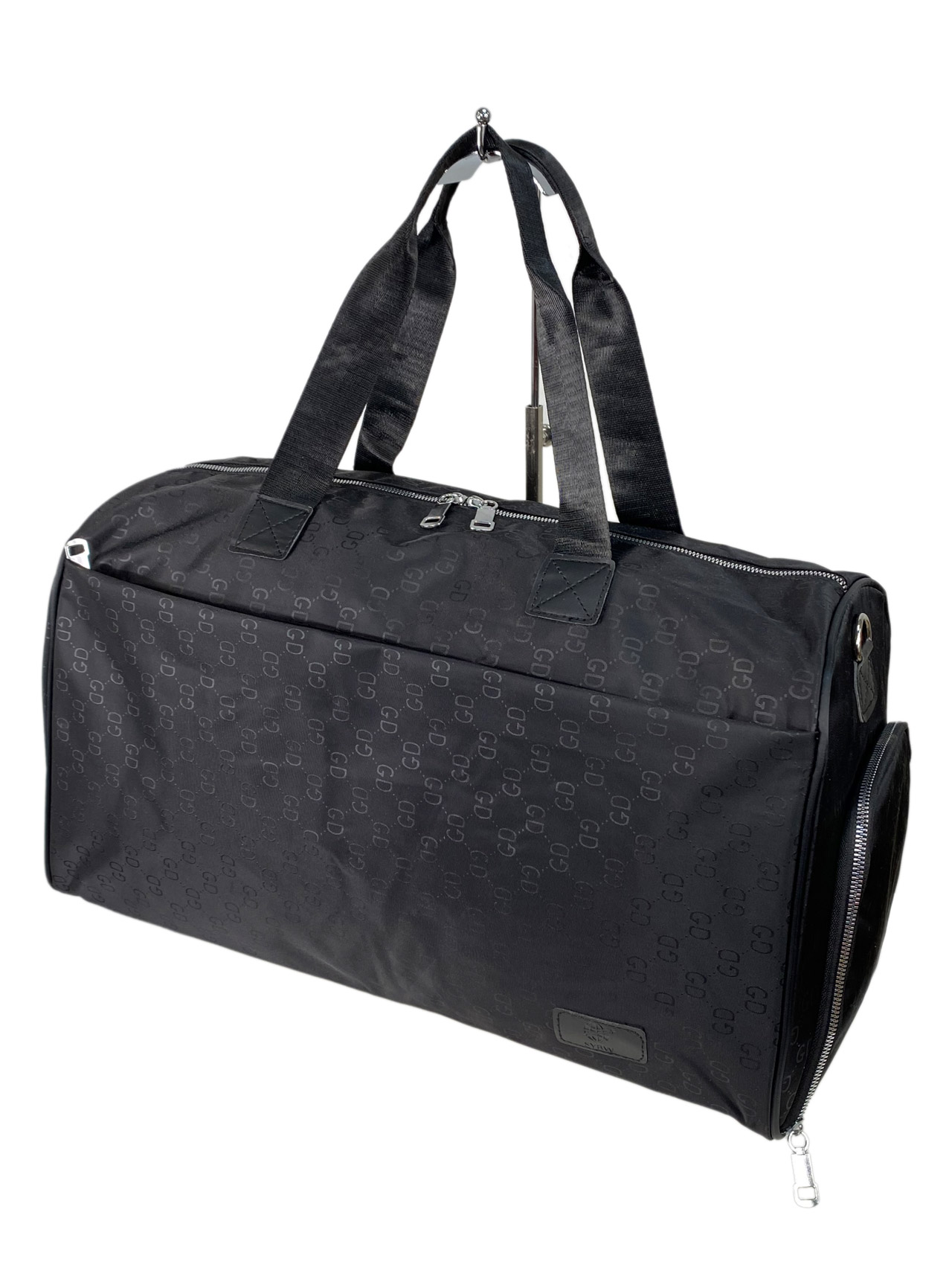 На фото 1 - Дорожная сумка из текстиля, цвет черный