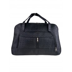 На фото 2 - Женская дорожная сумка из текстиля с принтом, цвет черный