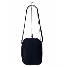 На фото 2 - Молодежная текстильная сумка, цвет черный