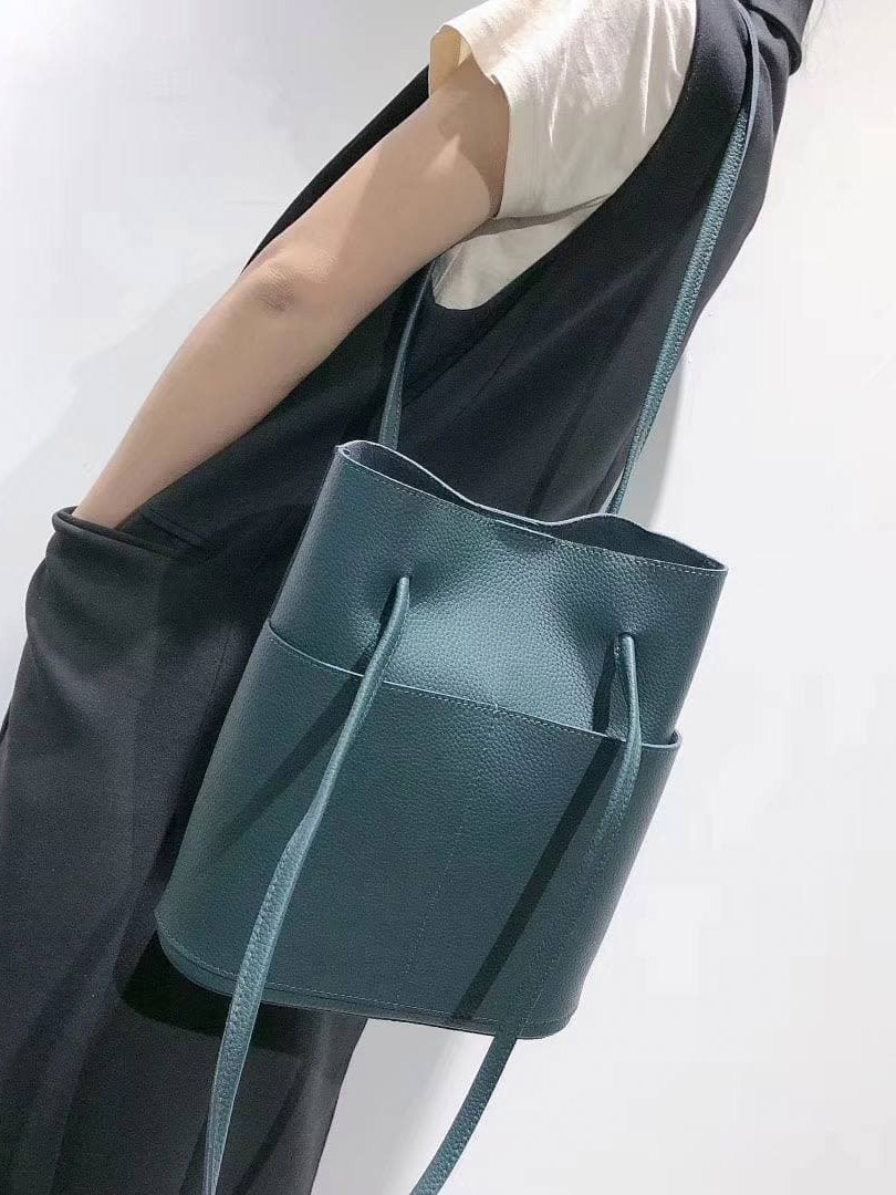 Мягкая сумка из натуральной кожи, цвет темно-зеленый