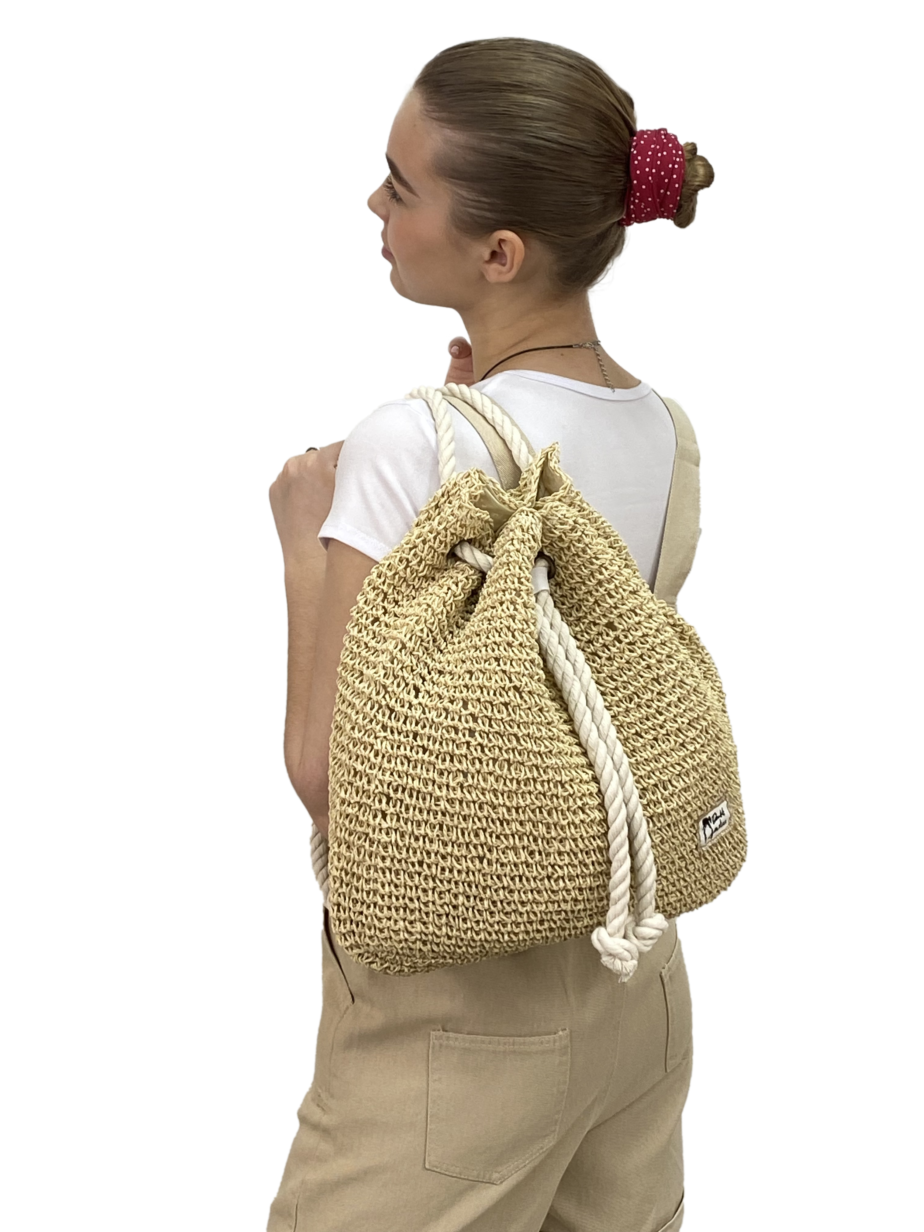 На фото 3 - Сумка-рюкзак плетеная из джута, цвет песочный