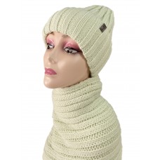 На фото 1 - Комплект шапка женская и шарф,  цвет  светло-зеленый