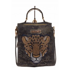 На фото 2 - Женский рюкзак с изображением леопарда из страз