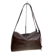 На фото 1 - Женская сумка из искусственной кожи, цвет шоколад