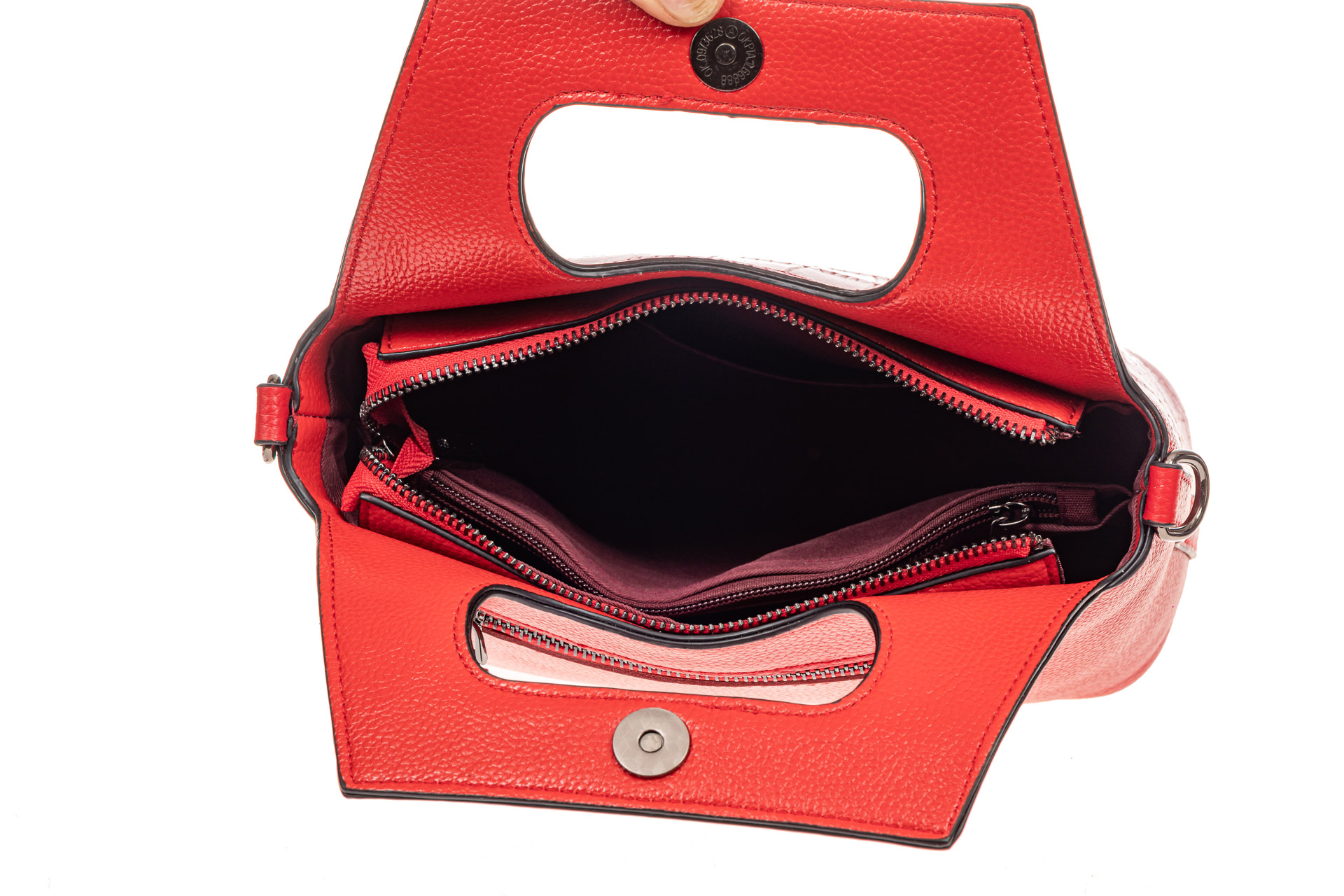 На фото 4 - Небольшая кожаная женская сумка под документы, цвет красный
