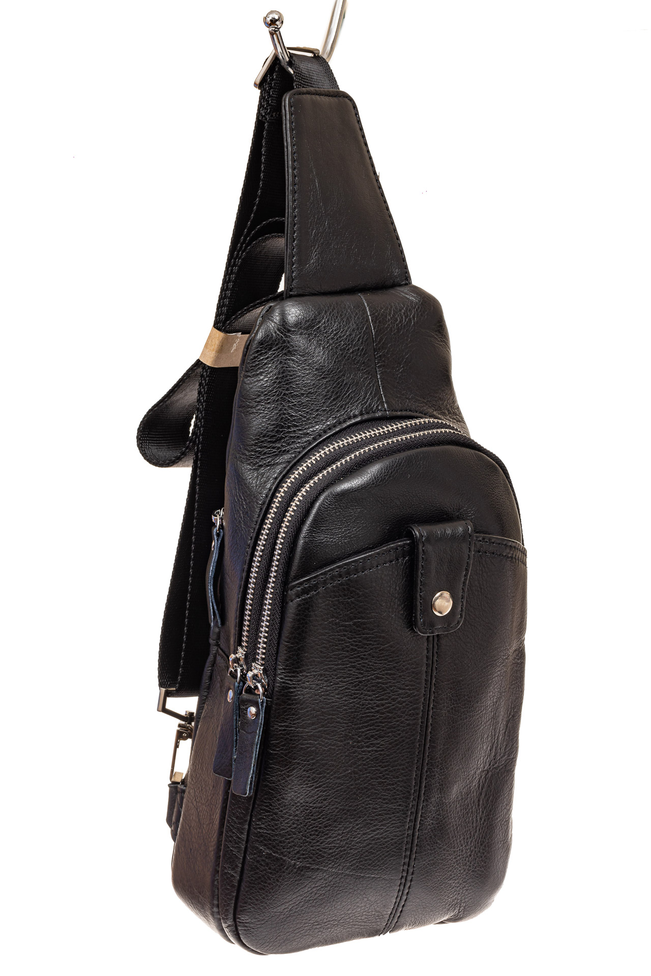 На фото 1 - Мужская слинг-сумка из натуральной кожи, цвет черный