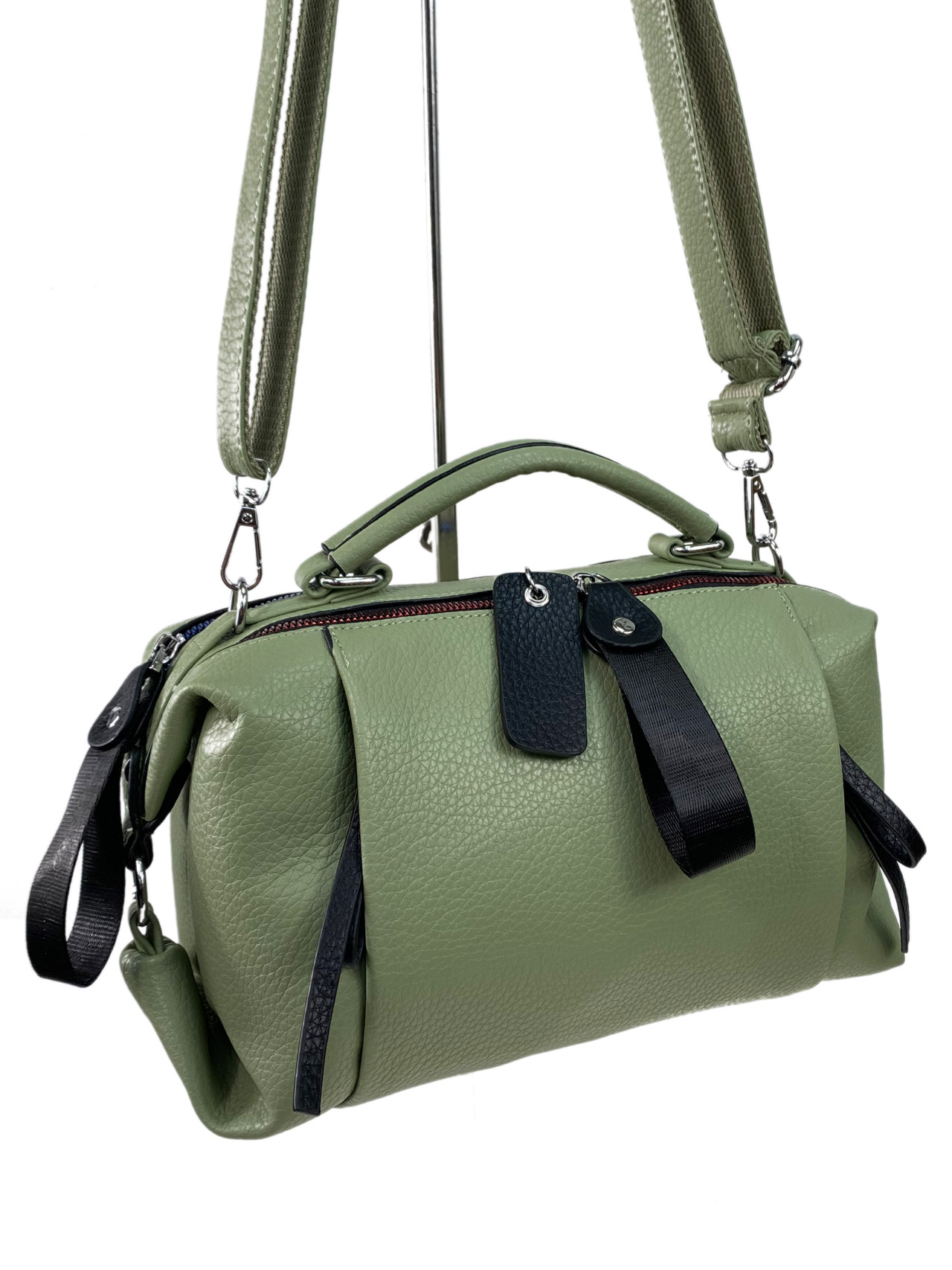 На фото 3 - Женская сумка  из искусственной кожи, цвет зеленый