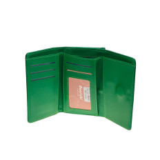 На фото 2 -  Женское портмоне из искусственной кожи, цвет зеленый