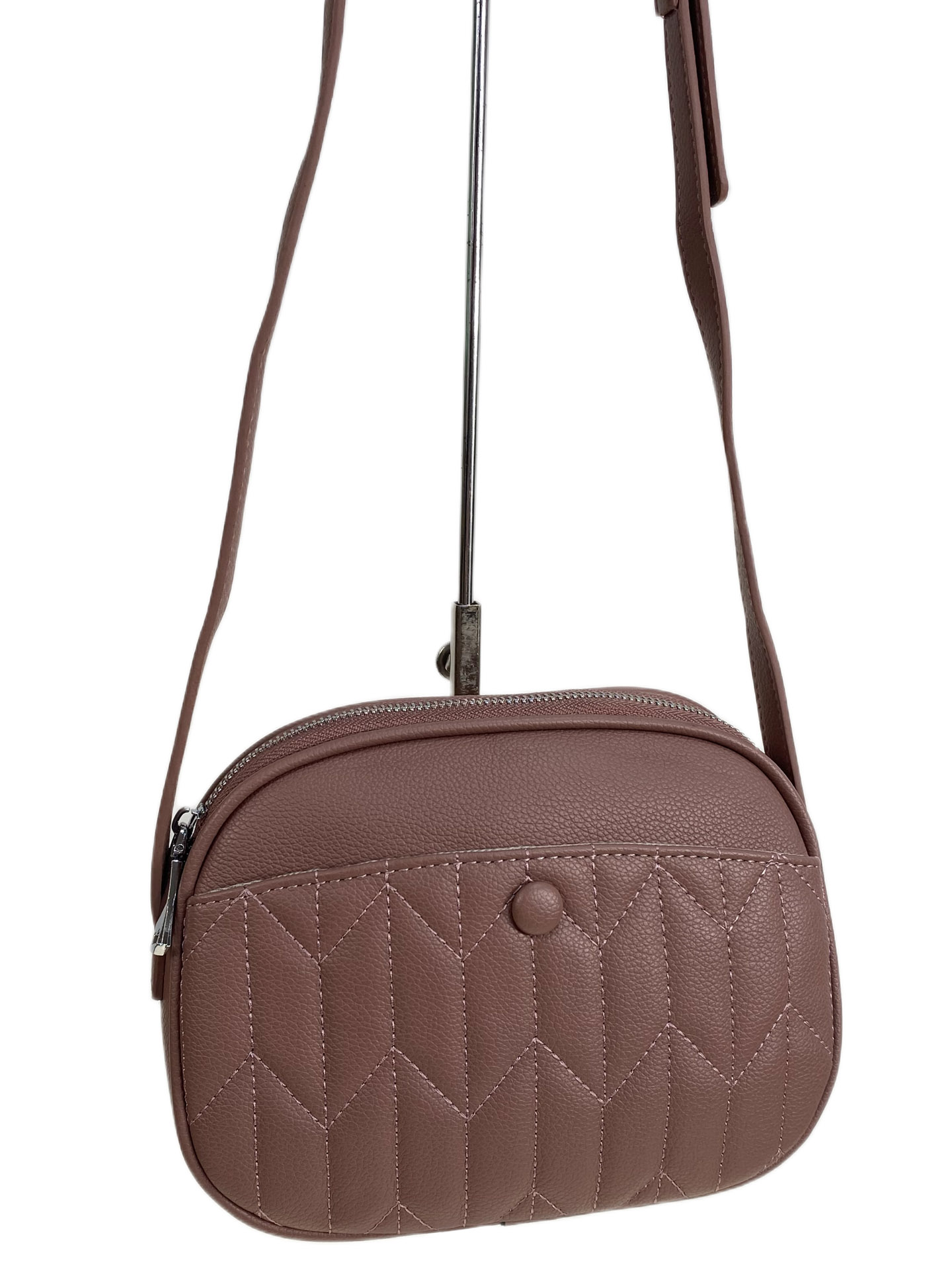 На фото 1 - Женская сумка из искусственной кожи, цвет пудра