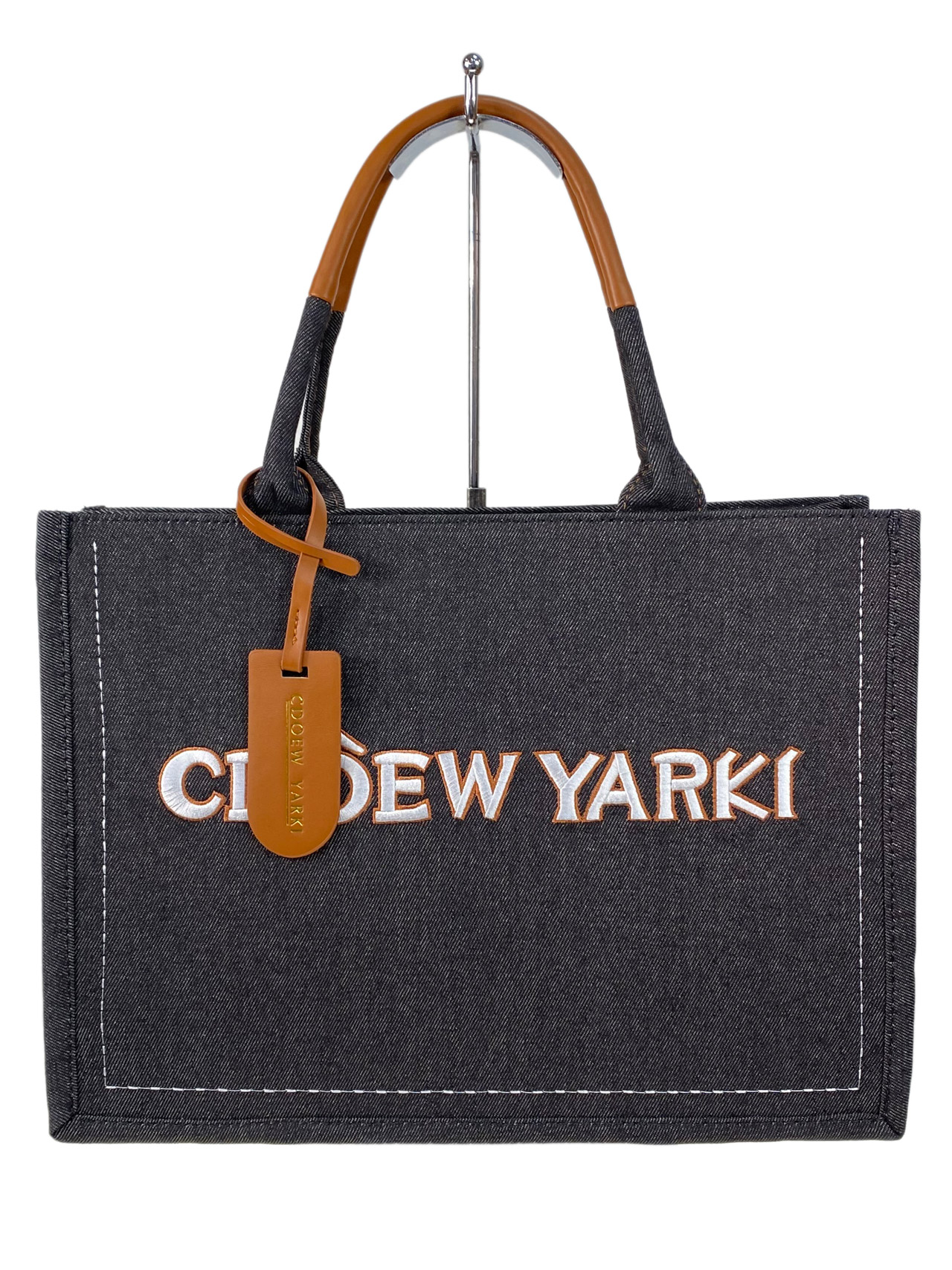 На фото 2 -  Тоут из джинсы  с водонепроницаемой пропиткой, цвет черный