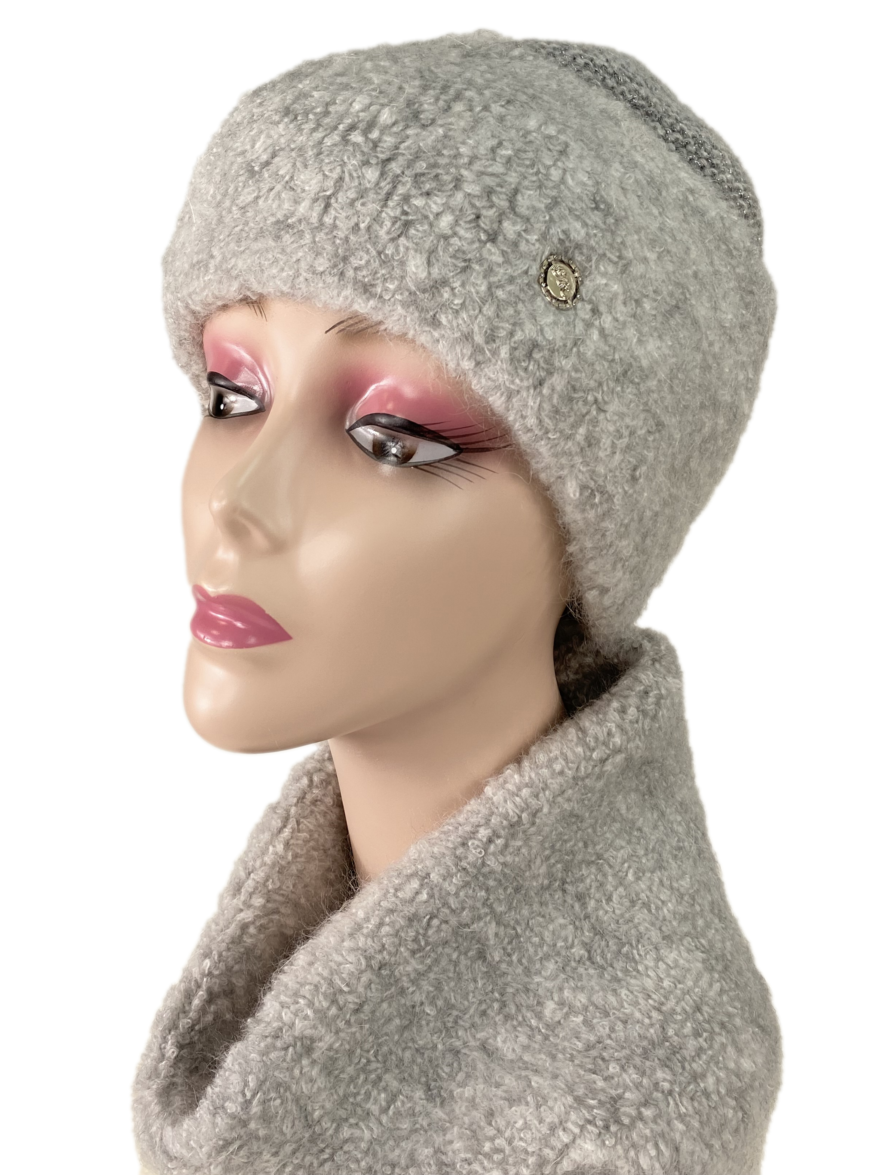 На фото 1 - Комплект шапка женская и снуд, цвет серый