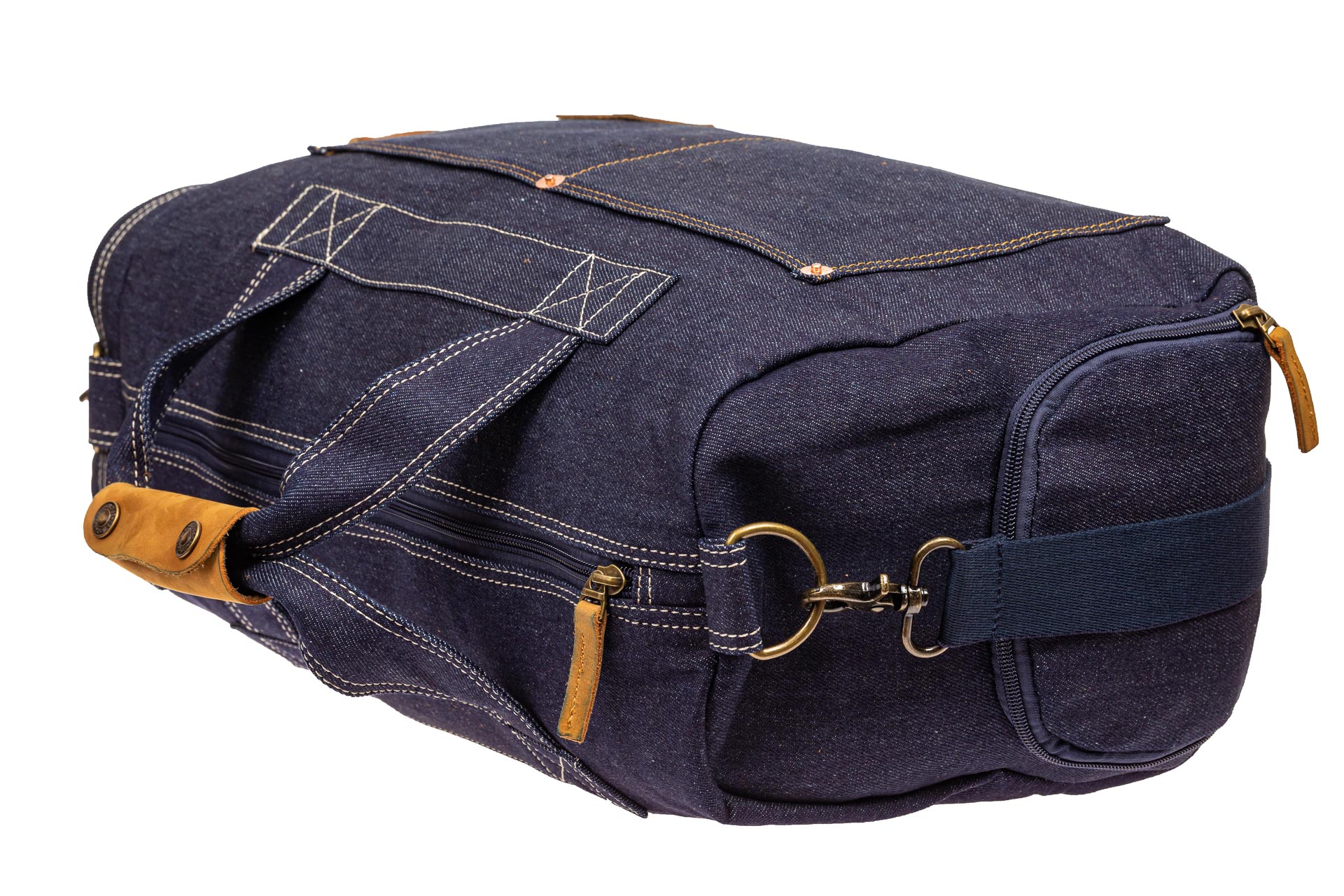 На фото 4 - Дорожная сумка из джинсовой ткани, цвет синий