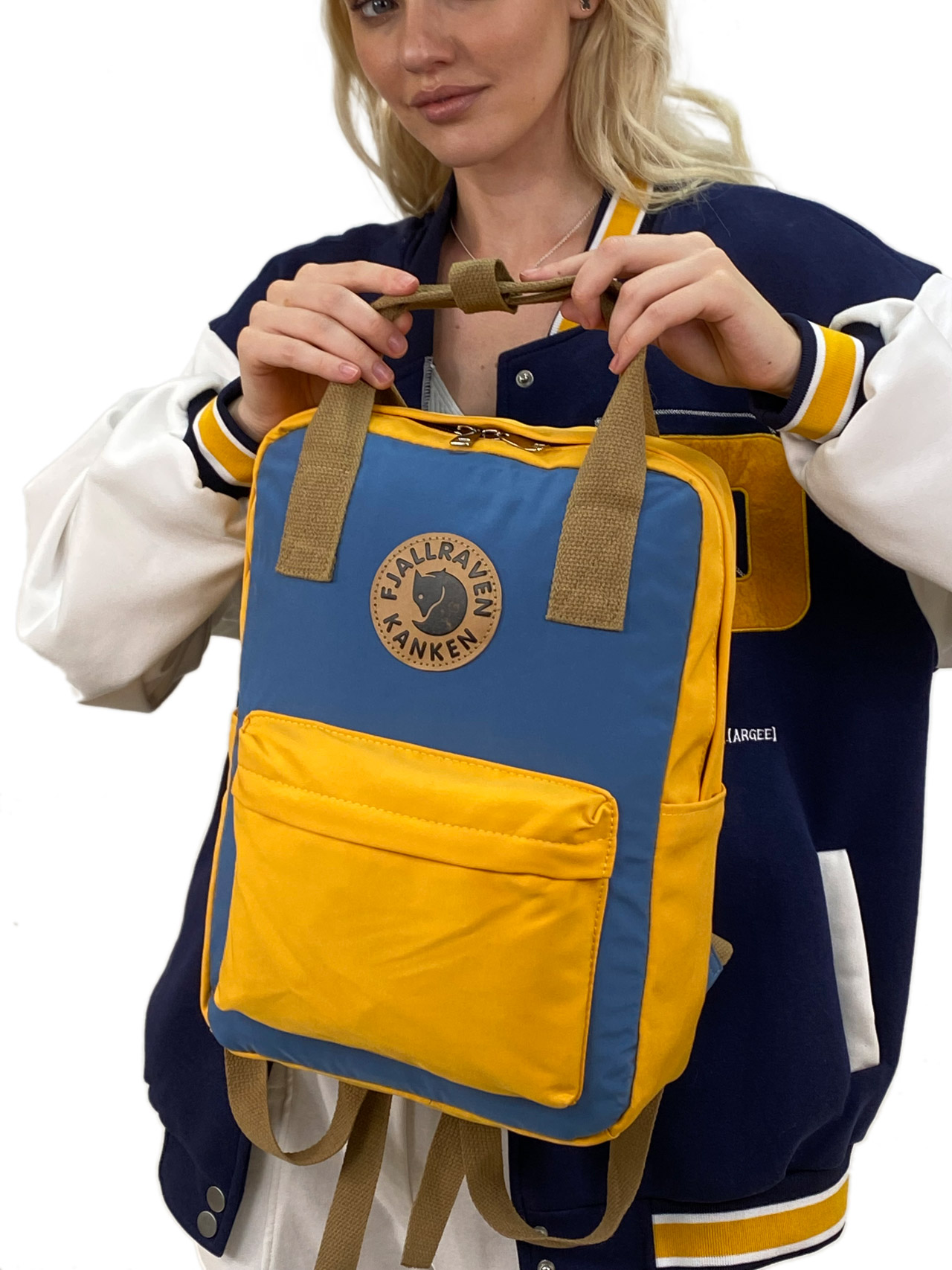 На фото 1 - Молодежный рюкзак из текстиля, мультицвет