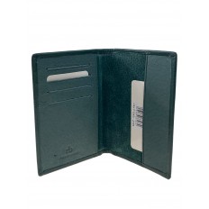 На фото 2 - Обложка для паспорта  из натуральной кожи, цвет зеленый